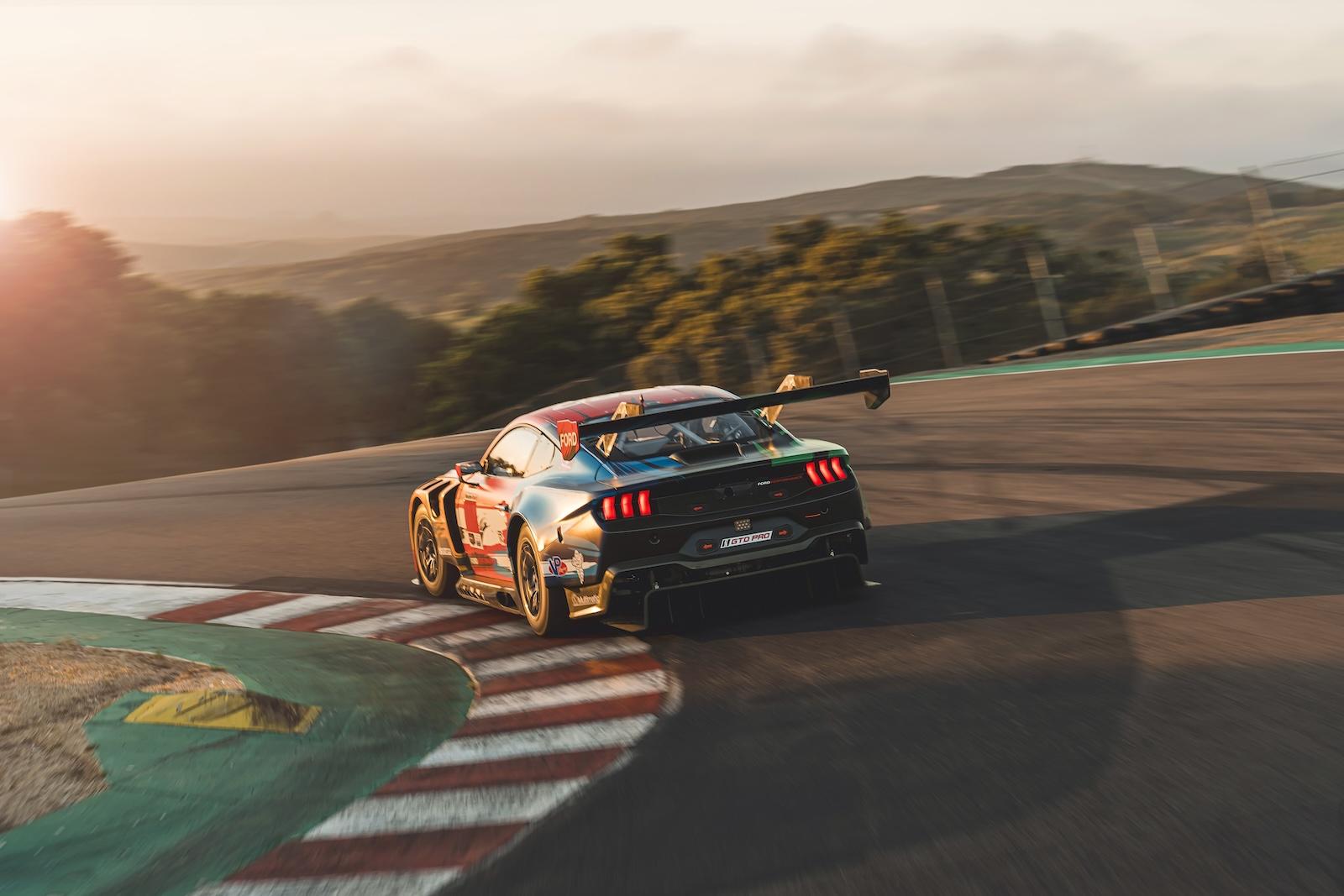 S650 Mustang New Mustang GT3 "Champion Spirit" Livery Evokes Heritage Racing A1_08577A