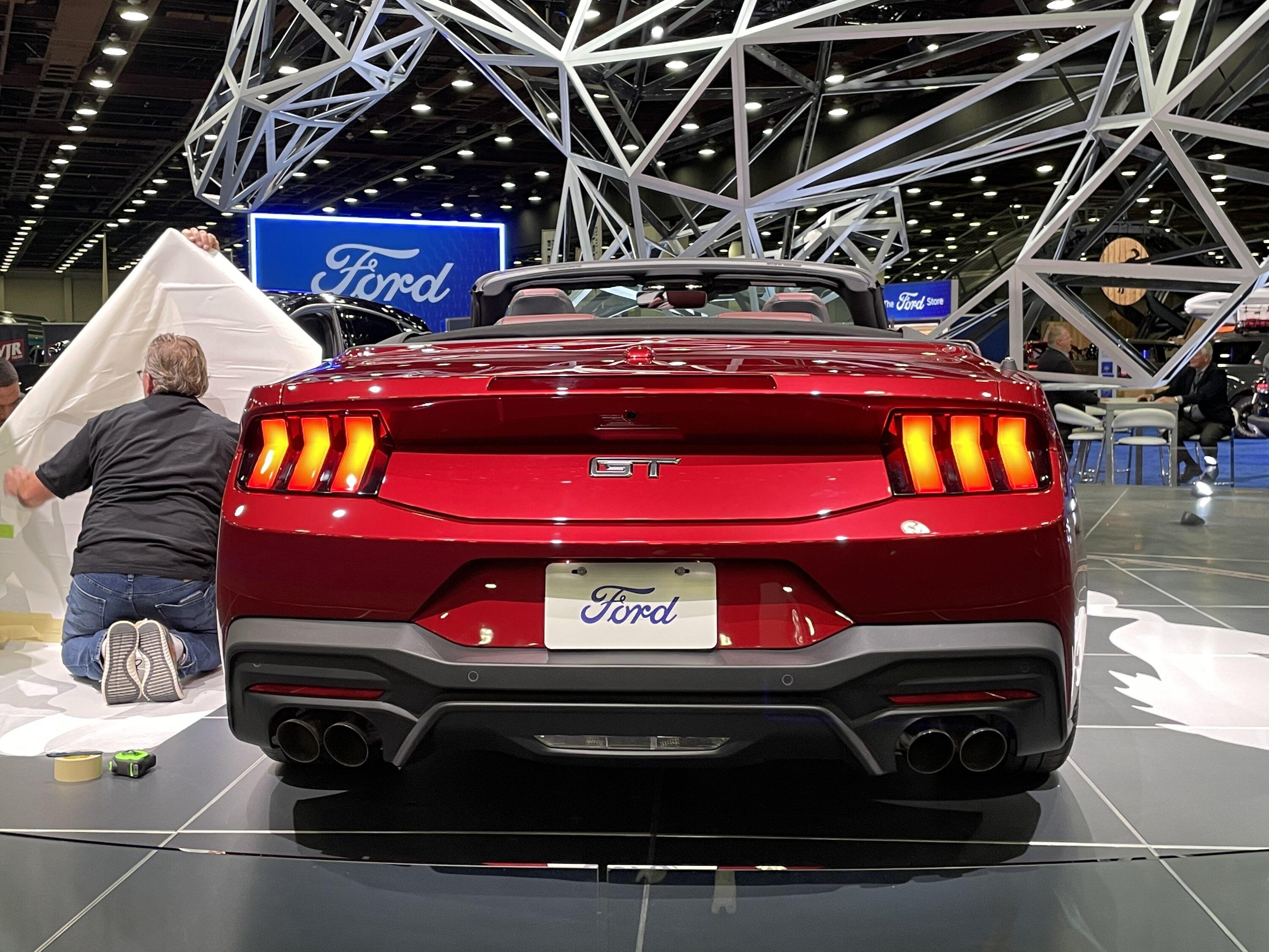 S650 Mustang My live S650 Mustang GT Convertible & Dark Horse pics from 2022 Detroit Auto Show Floor b0297003-c980-468a-a113-f2bd87220fac-jpe