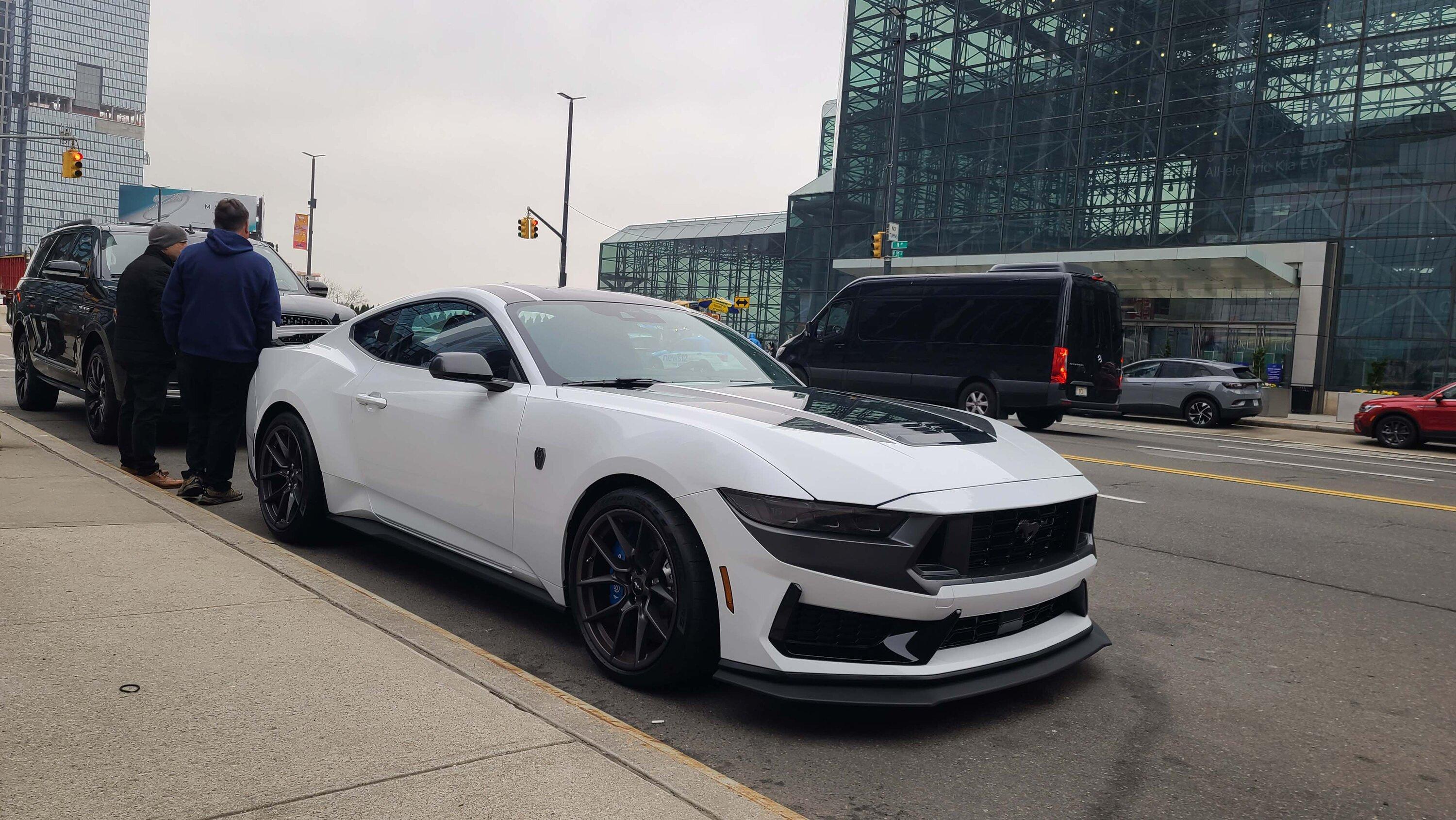 S650 Mustang Official OXFORD WHITE Mustang S650 Thread b535bcbc-59a9-4dcc-838d-e871a002f7cd-MustangDarkHorse_fr3-4