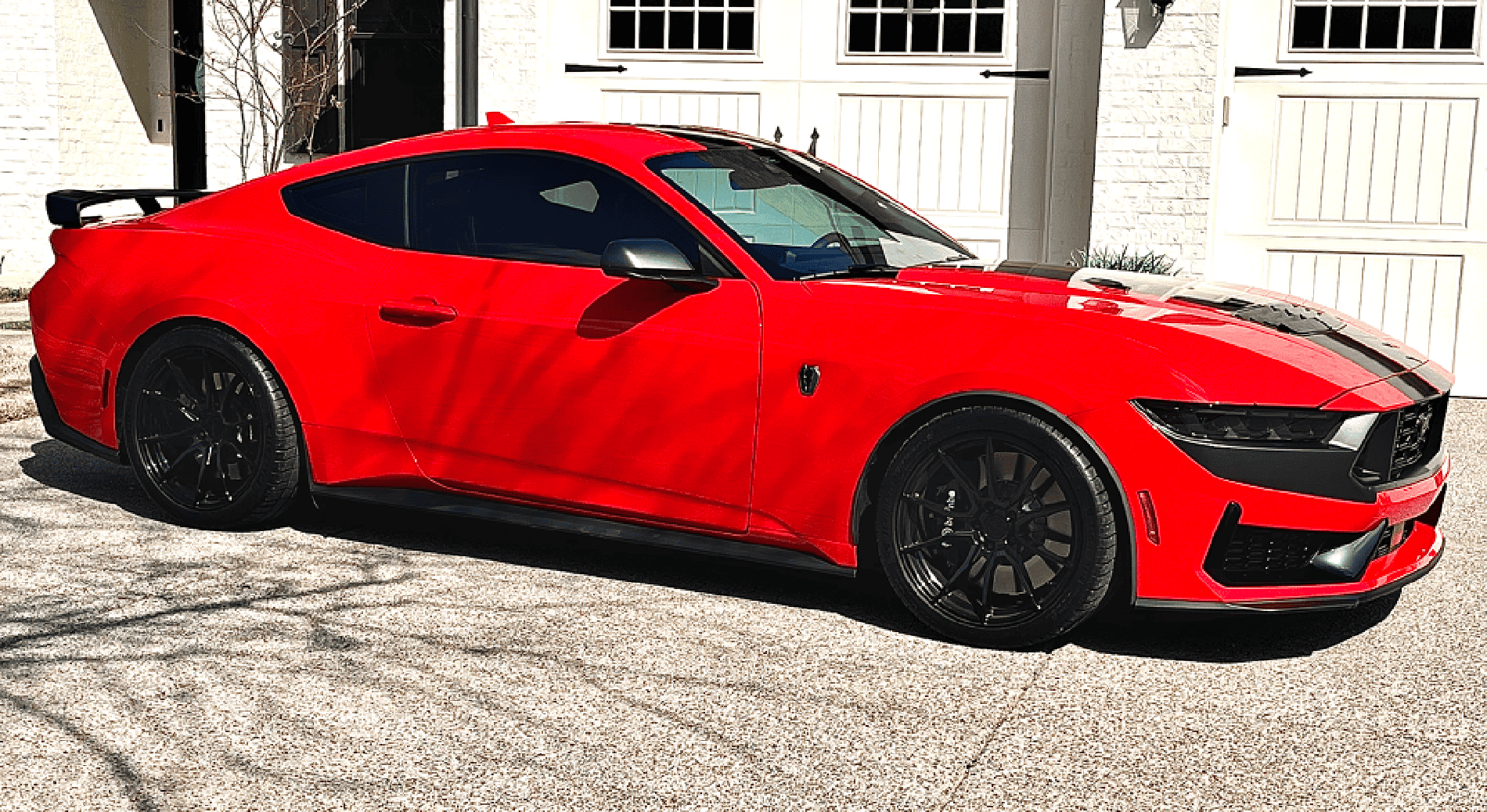 S650 Mustang It was time to stripe the car C78511CD-AE75-4401-B083-C9A02B774534