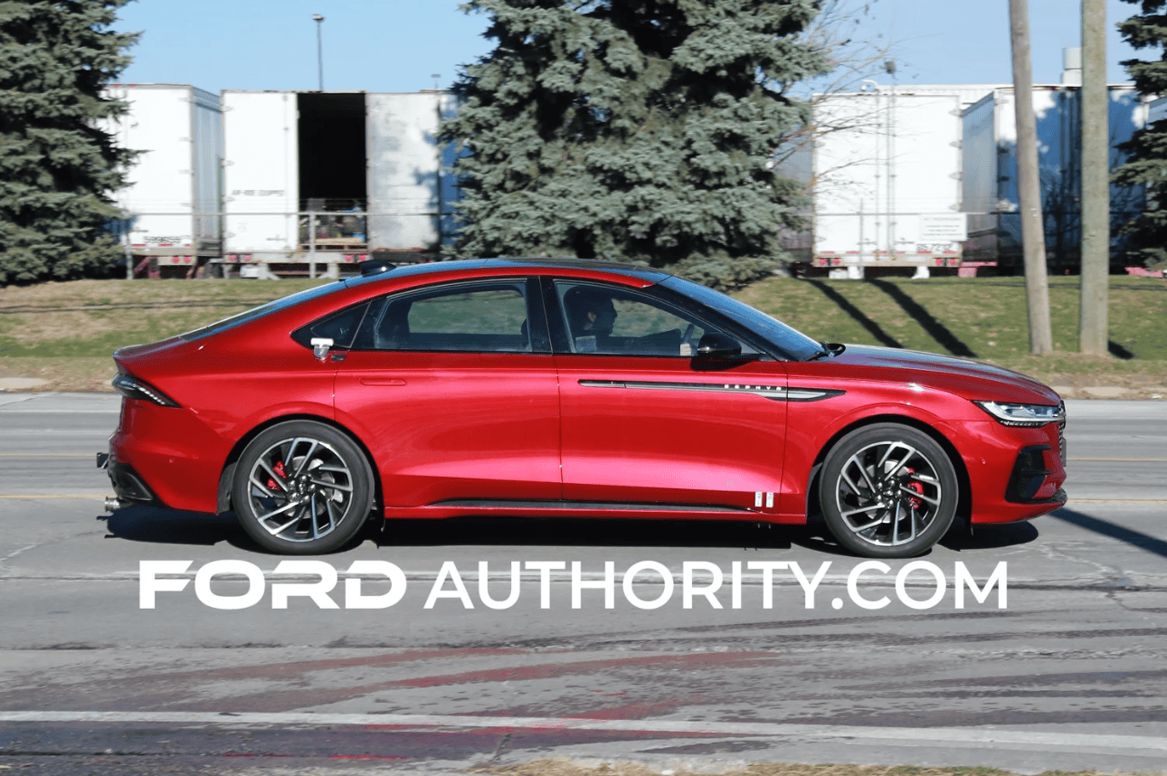 S650 Mustang New Lincoln Zephyr - China Only Capture.PNG