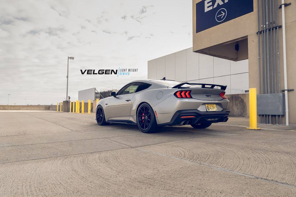 S650 Mustang Official Velgen Wheels S650 Mustang Thread Carbonized Gray Metallic S650 Mustang - VF10 - Gloss Black_6