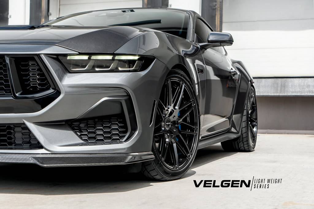 S650 Mustang Official Velgen Wheels S650 Mustang Thread Carbonized Gray Mustang S650 - VF9 - Gloss Black_4