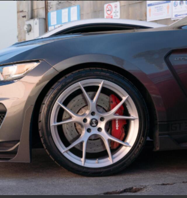 S650 Mustang Sliver or black rims for carbonized grey CS5