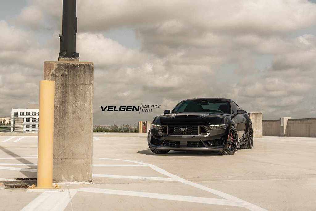 Darkhorse - VF10 - Satin Black_1.jpeg