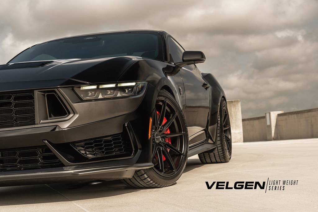 Darkhorse - VF10 - Satin Black_5.jpeg
