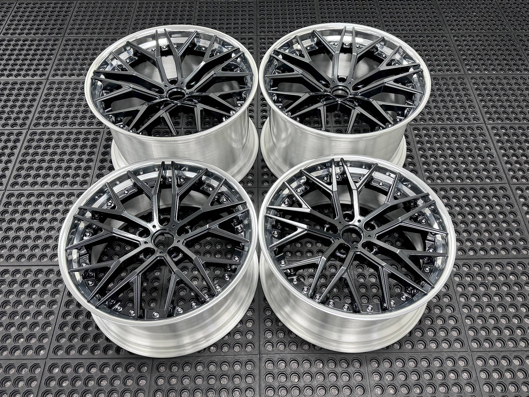 S650 Mustang 19" and 20" Forgedlite Wheels for your S650 Ford Mustang DC10-CARBON-FLASH-POLISHED-LIP-1