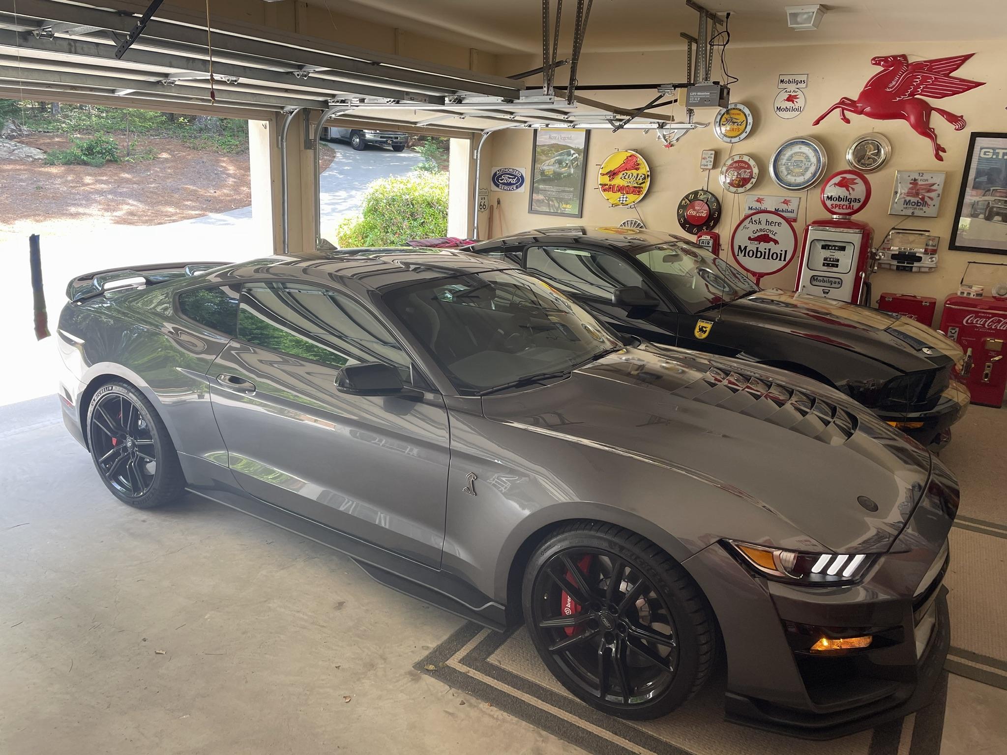 S650 Mustang Color Samples - 2024 Mustang S650: Blue Ember, Vapor Blue, Grabber Blue, Yellow Splash, Ingot Silver, Etc. E03DC6BC-424E-4760-A45A-9AAB52C7AA12