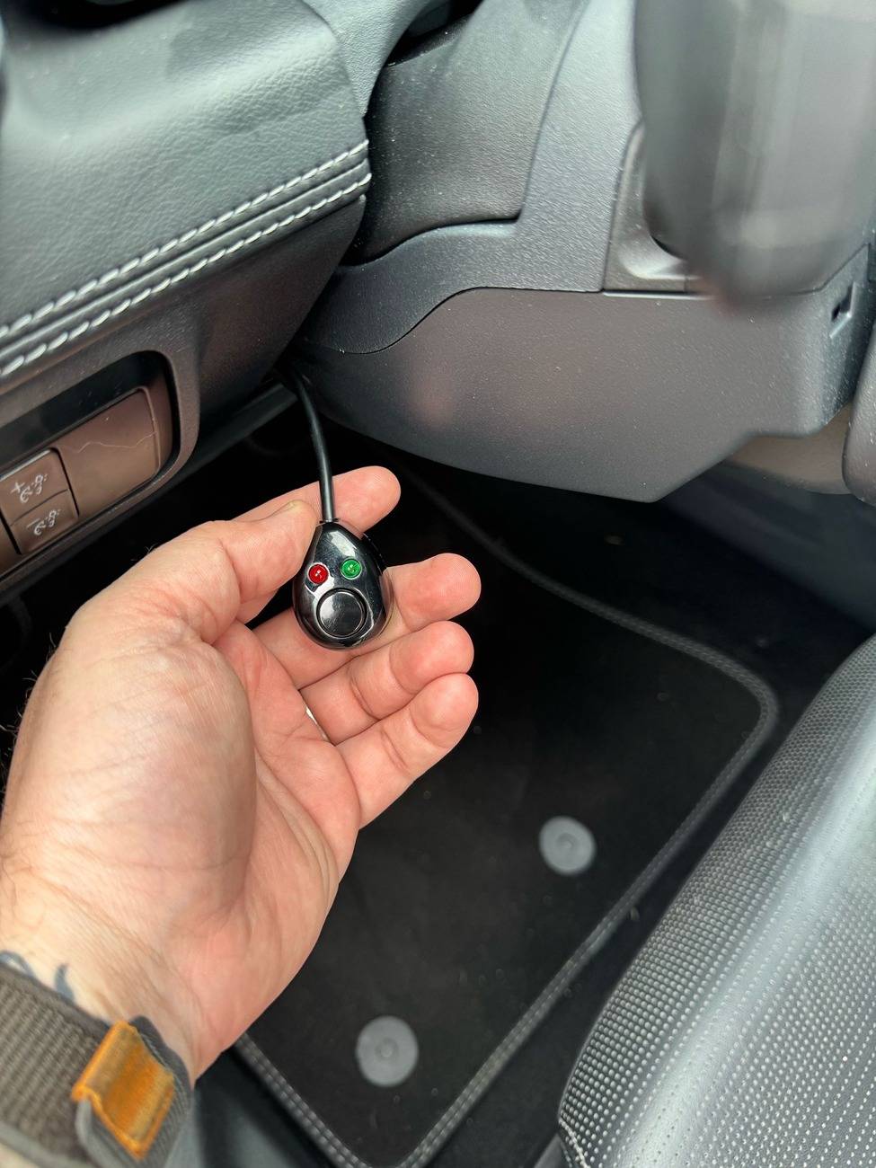 FOB on Wire Under Steering Column.JPG