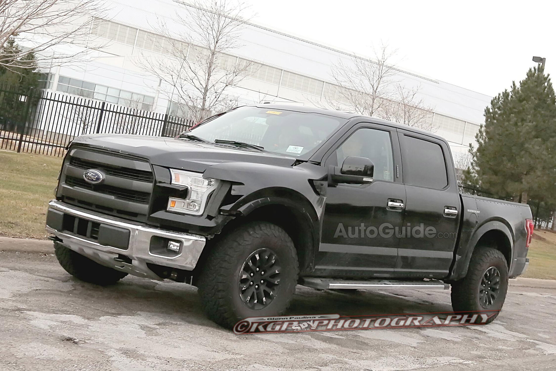 S650 Mustang S650 is out there somewhere, isn't she? Ford-F-150-Mule-Spy-Photo-2