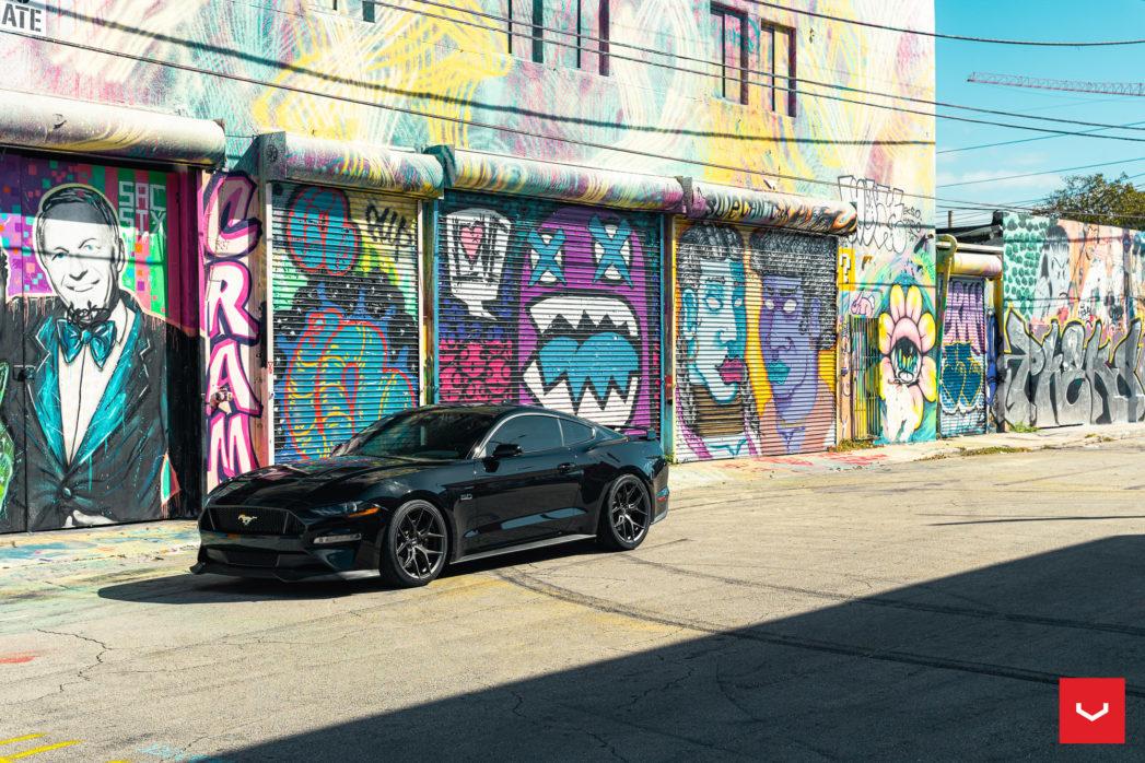 Ford-Mustang-GT-Hybrid-Forged-Series-HF-5-©-Vossen-Wheels-2022-1-1047x698.jpg