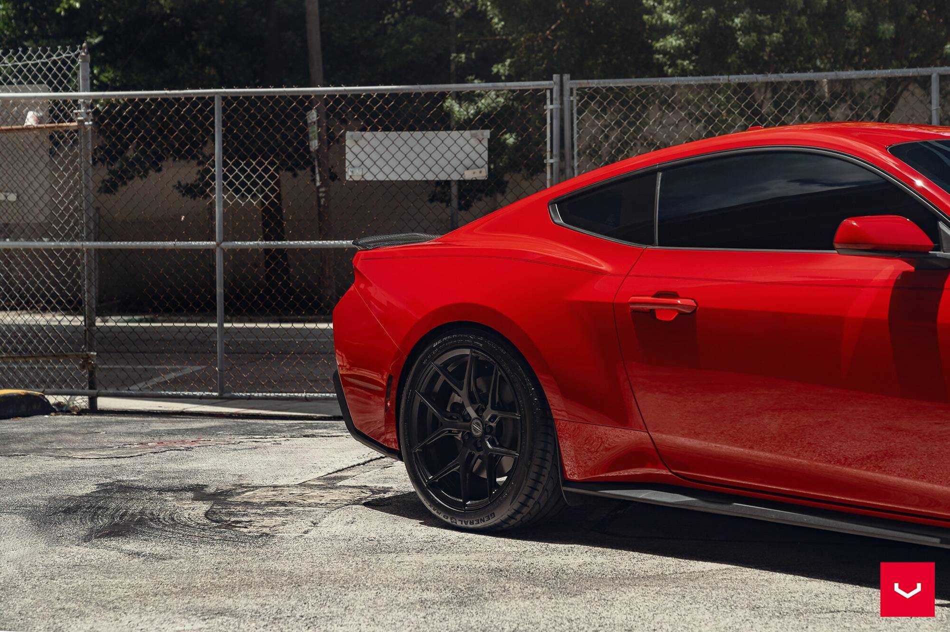 Ford-Mustang-GT-S650-Hybrid-Forged-Series-HF-5-©-Vossen-Wheels-2024-1003-2000x1331.jpg