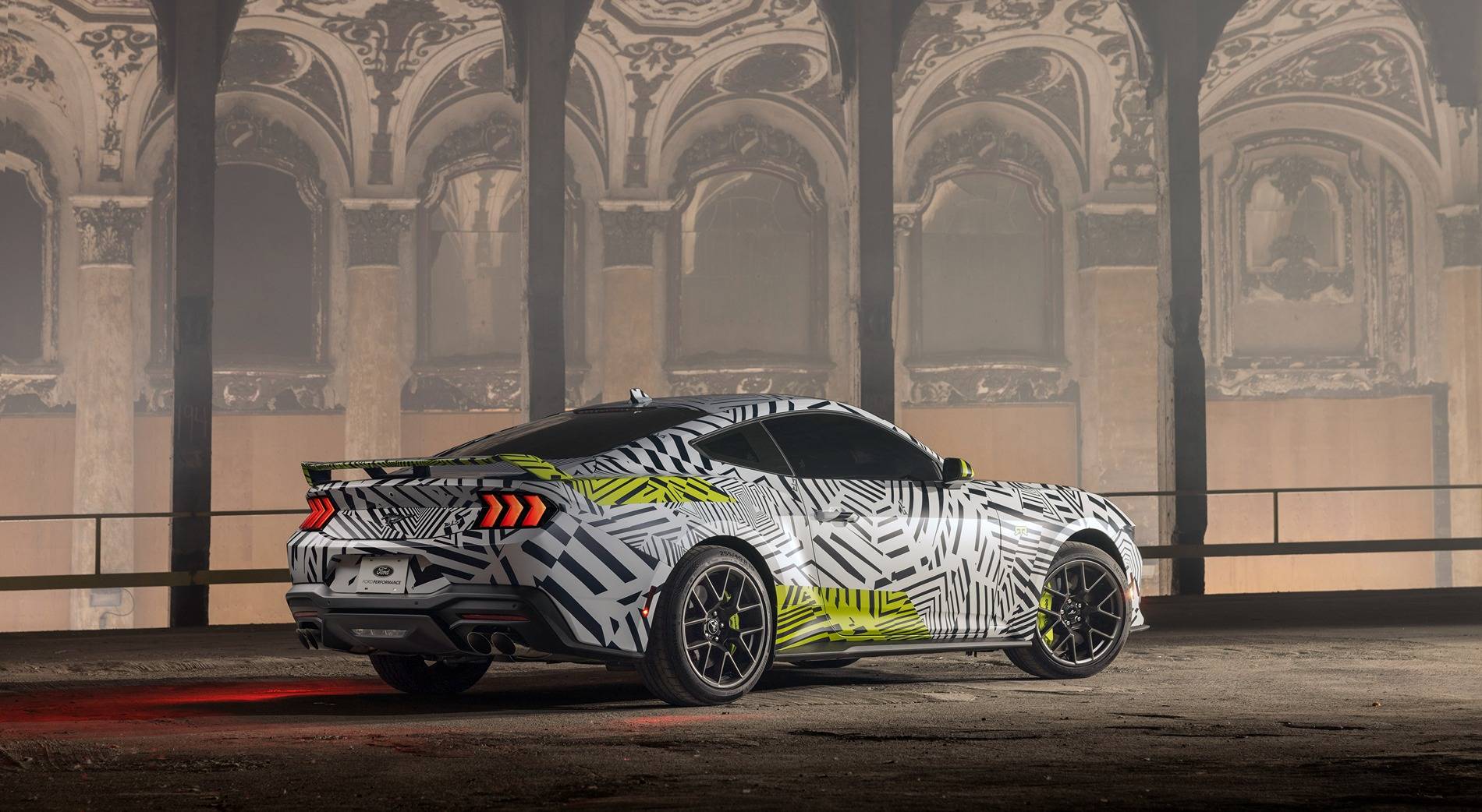 S650 Mustang New Mustang RTR EcoBoost Featuring Dark Horse Parts Ford Mustang RTR_04