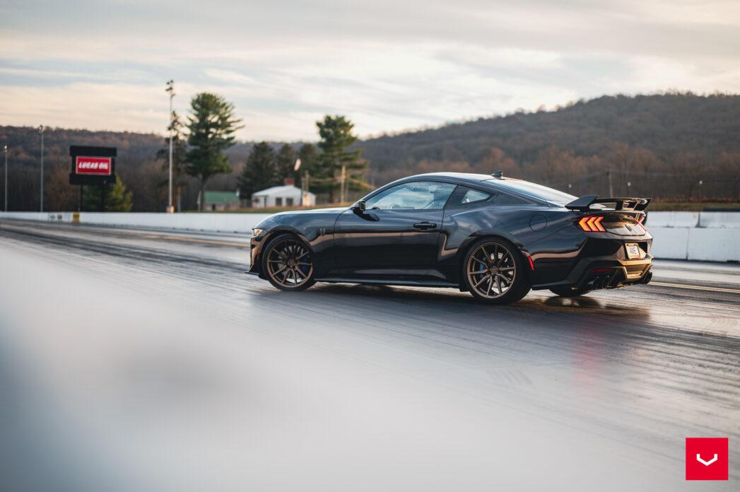 Ford-Mustang-S650-Hybrid-Forged-Series-HF-3-©-Vossen-Wheels-2023-637-1047x696.jpg