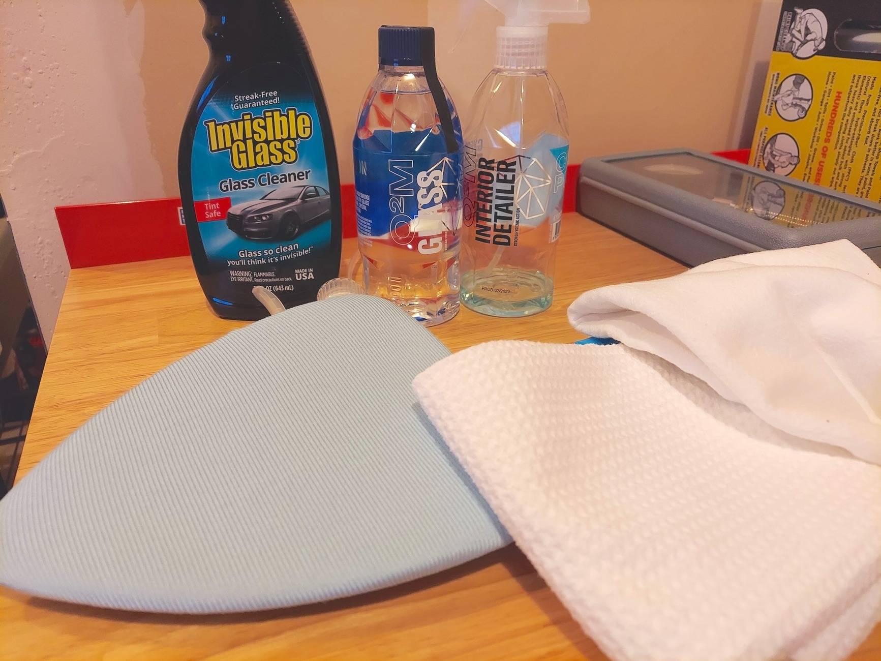 S650 Mustang Rag Company Waffle Towel glass and screen toolkit
