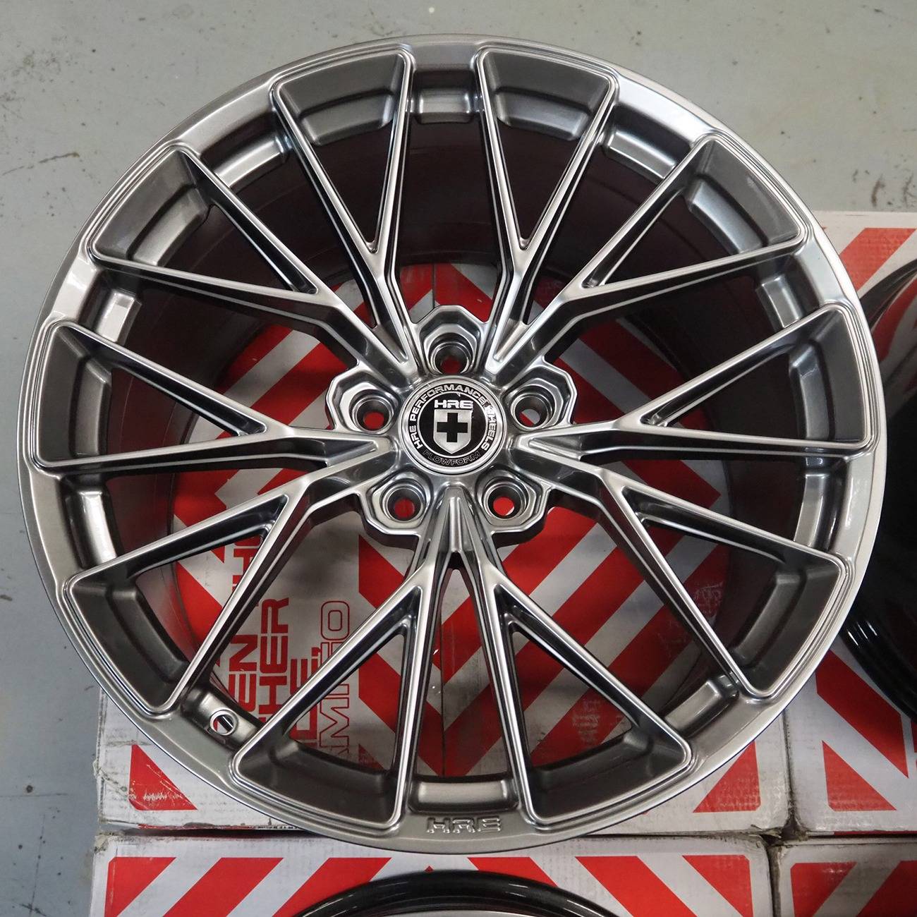 S650 Mustang HRE FlowForm Wheels FF04 FF10 FF11 FF21 FF28 | VIBE Motorsports hre-ff28-liquid-metal-wheels-6