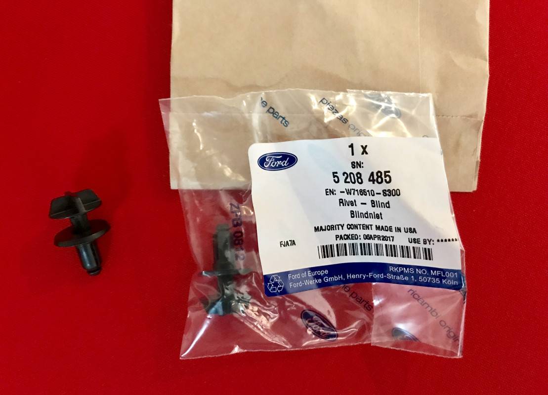 S650 Mustang Battery Cover Scrivets IMG-2488