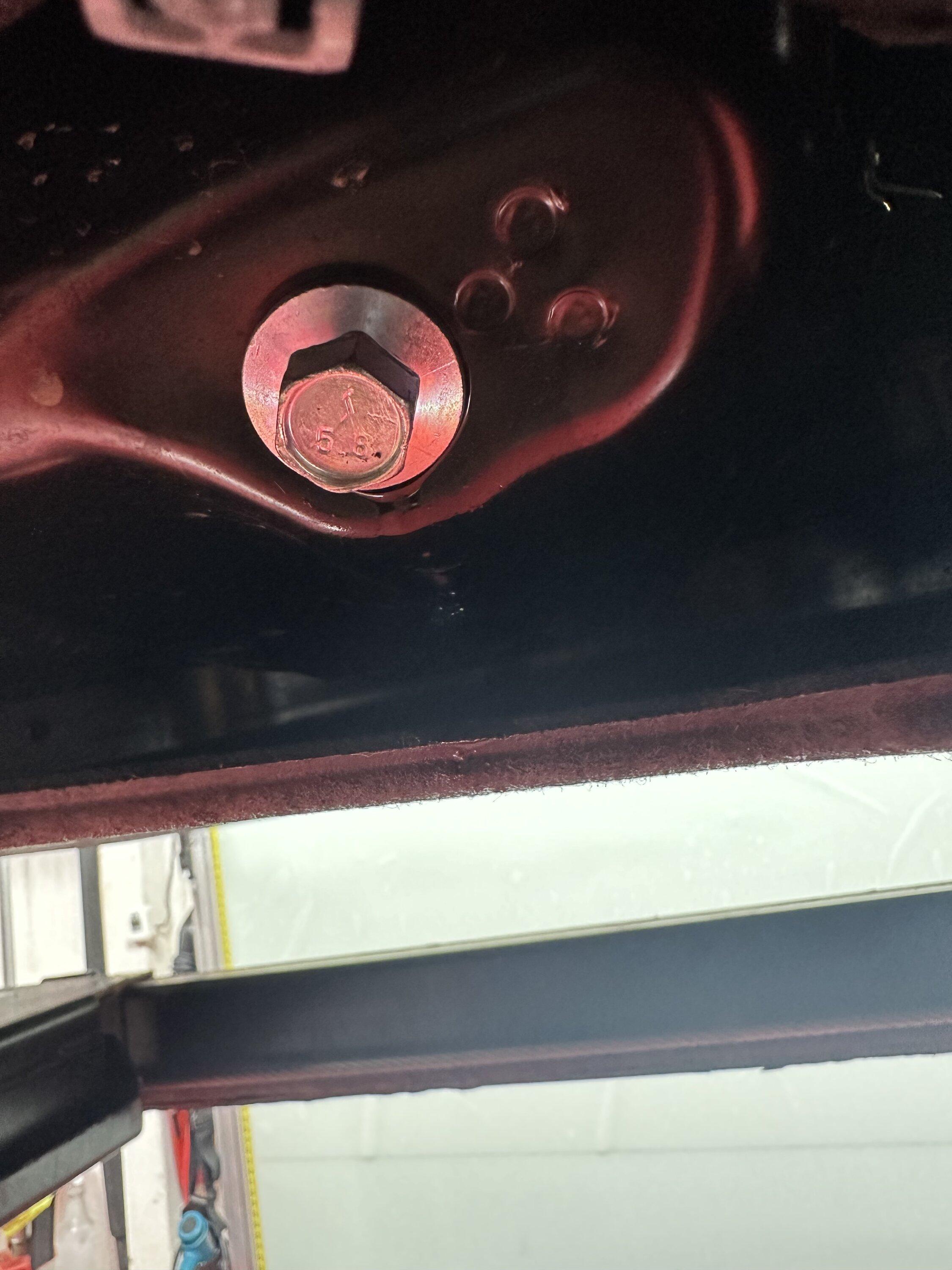 S650 Mustang Oil leak IMG-2622
