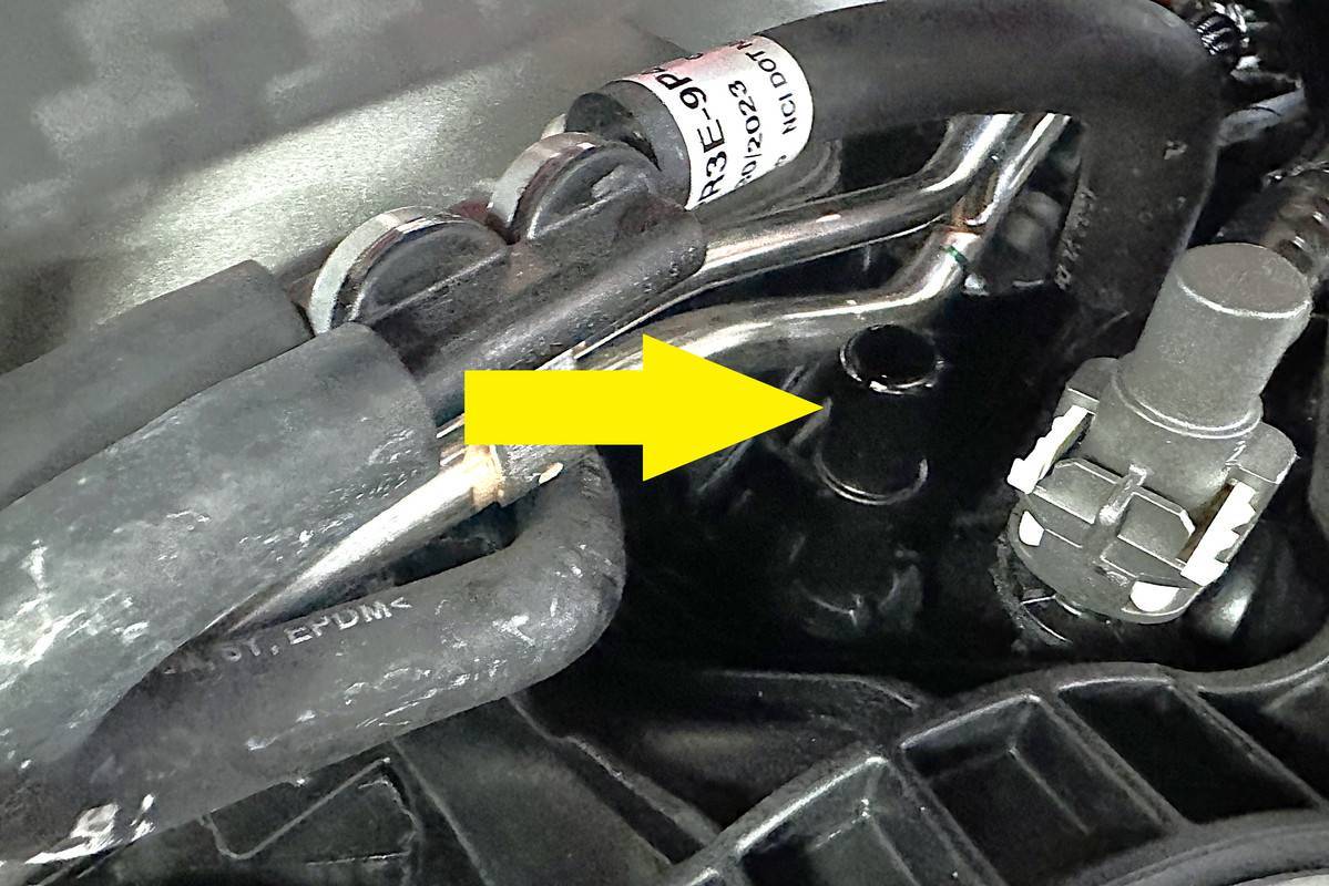 S650 Mustang Oil Air Separator Install img-2770e-