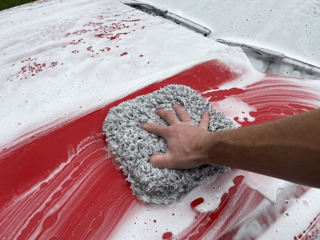 S650 Mustang Wash Media: Mitts, Sponges & Pads IMG-5463