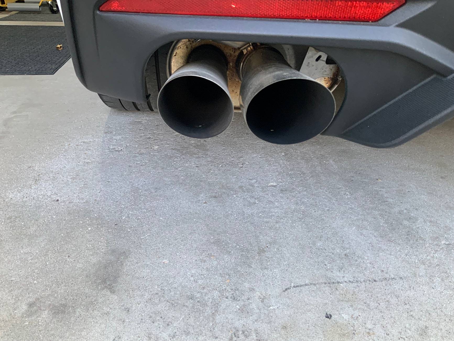 S650 Mustang Messed up exhaust tips IMG_0283