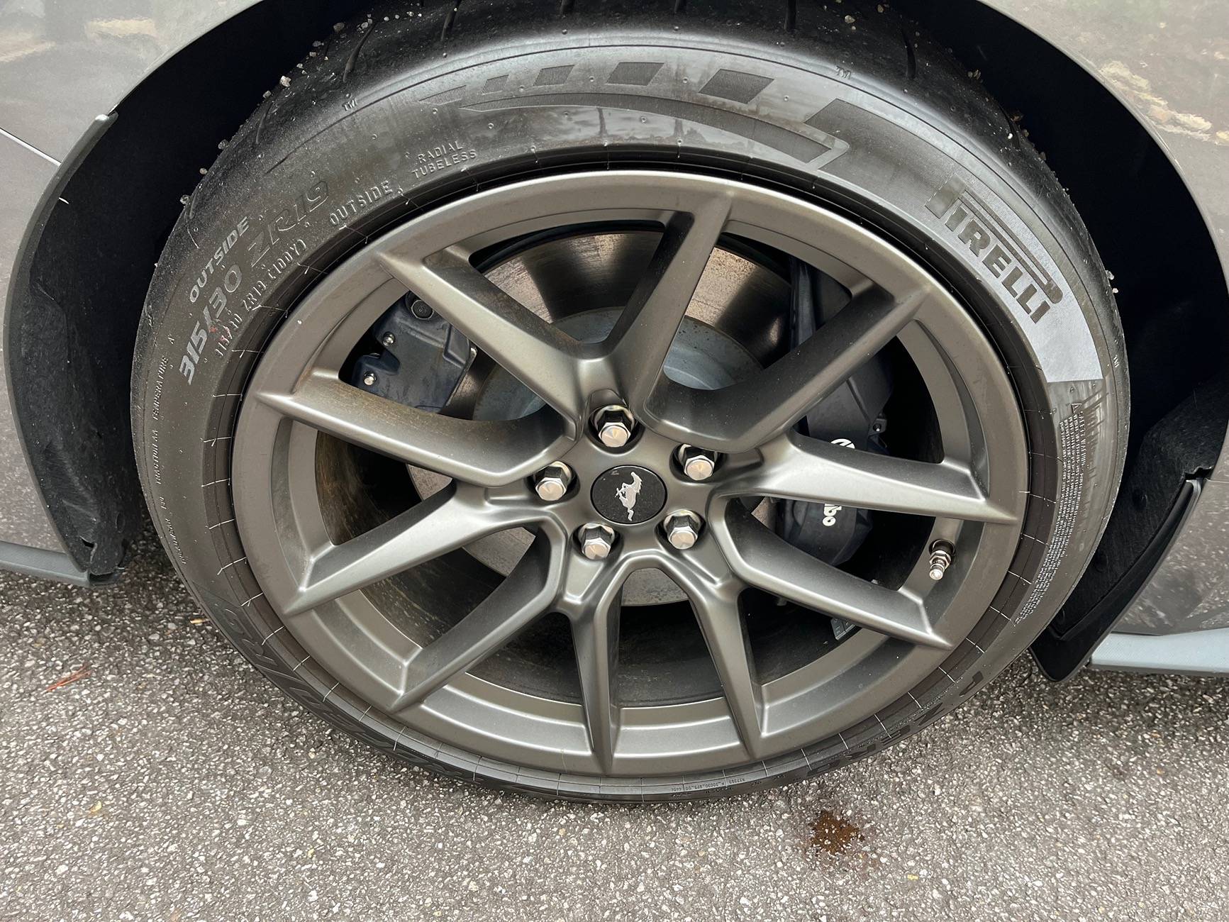 S650 Mustang Sliver or black rims for carbonized grey IMG_0318