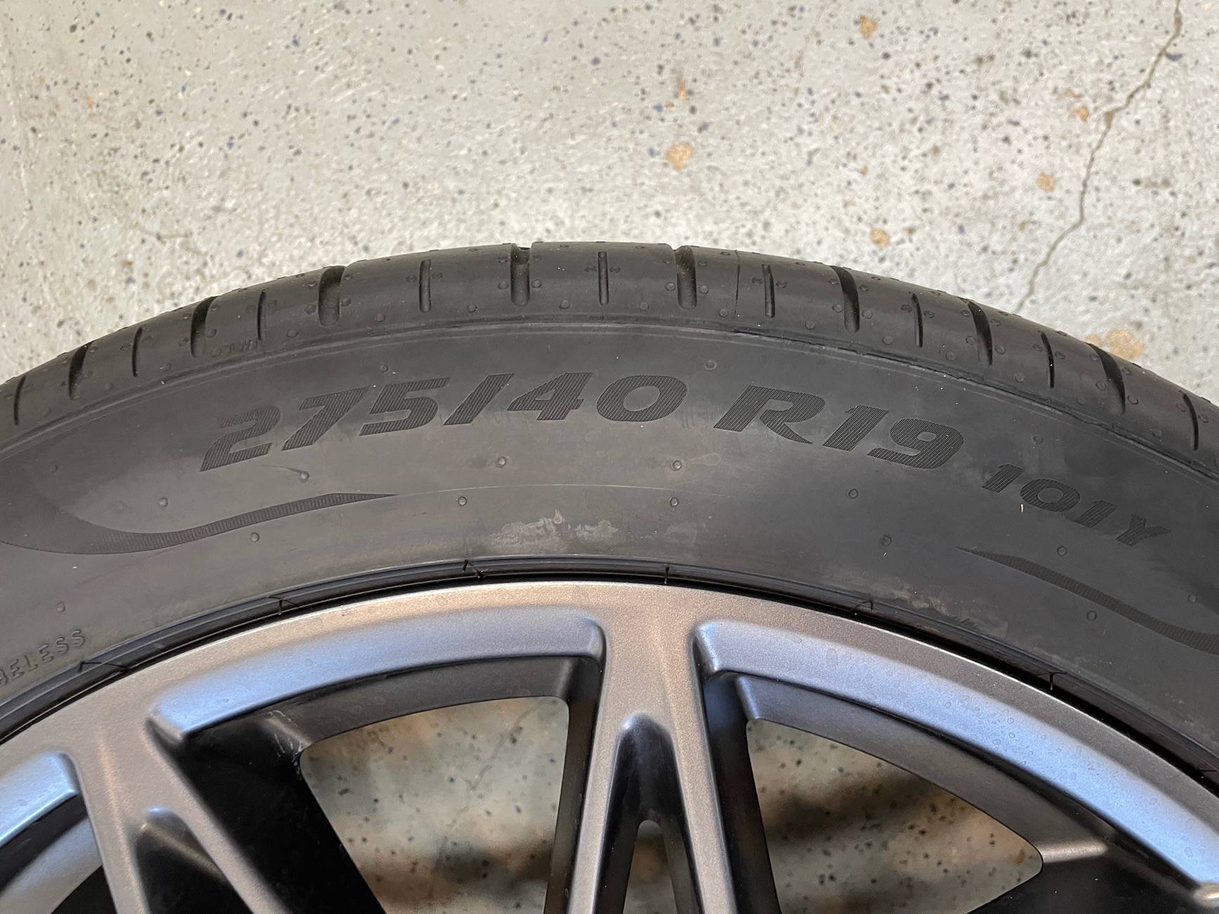 S650 Mustang 2024 GT PP Carbonized Gray Wheels / Pirelli PZero Tires IMG_0553