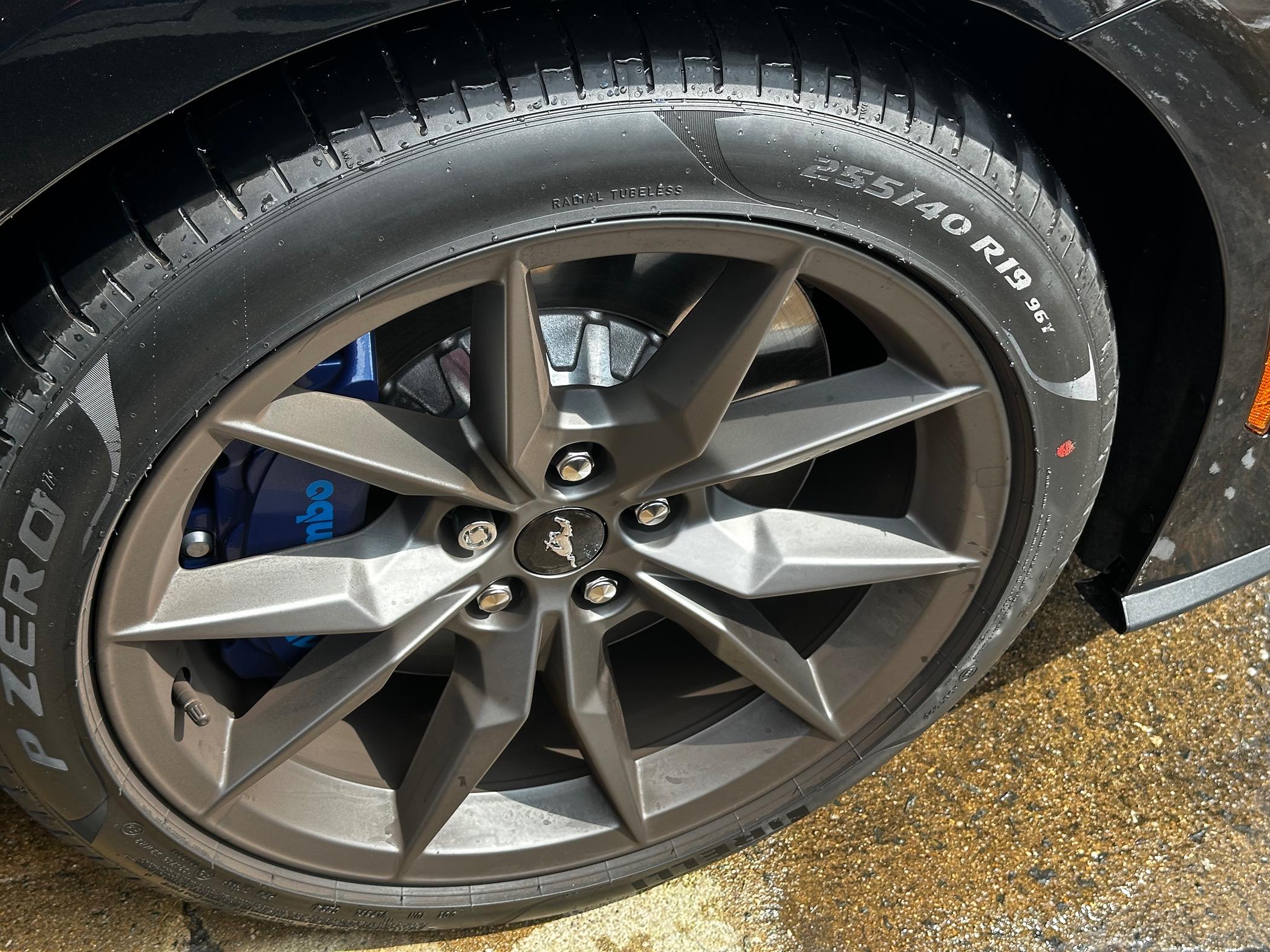 S650 Mustang $1350 Dark Horse Wheels Tires 275 miles IMG_0806
