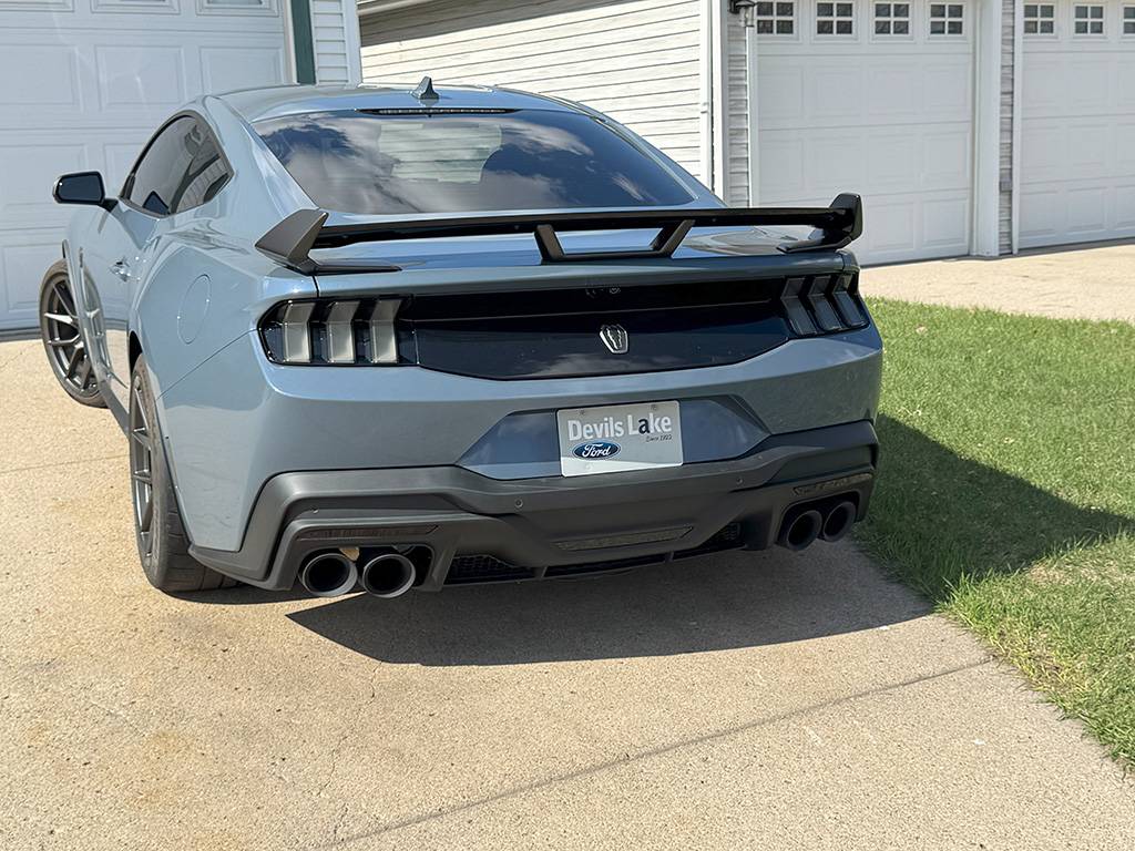 S650 Mustang Air Design Rear Decklid Appliqué -not a fan IMG_0852small