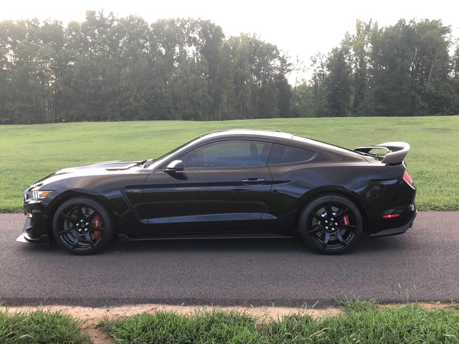 S650 Mustang Post Pictures of Your Car IMG_0893.JPG