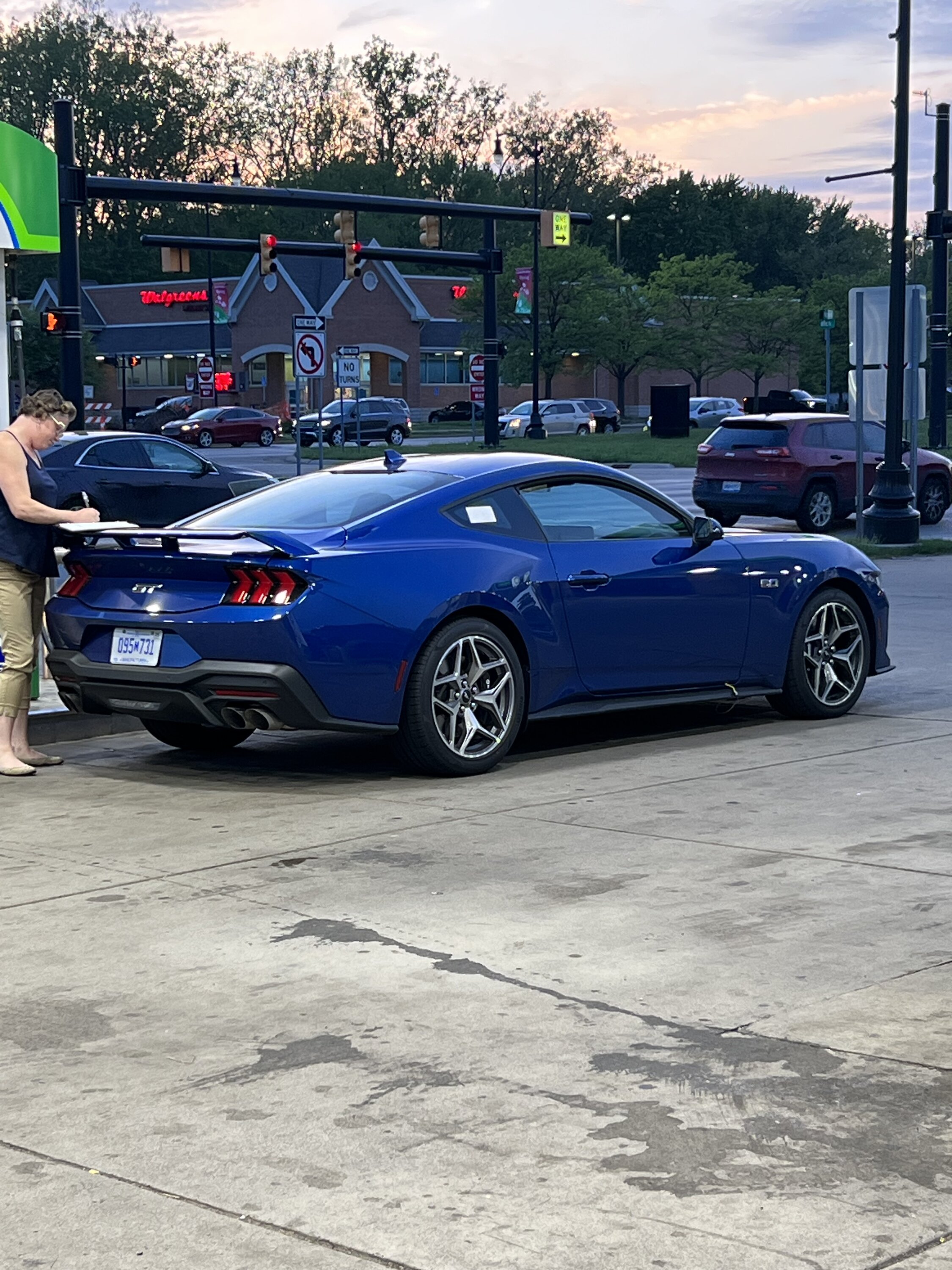 S650 Mustang New Ford Mustang picture video spotted thread! IMG_0960