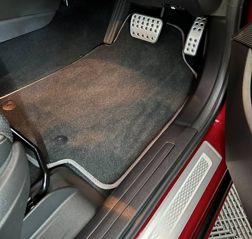S650 Mustang Mustang Accessories IMG_1238