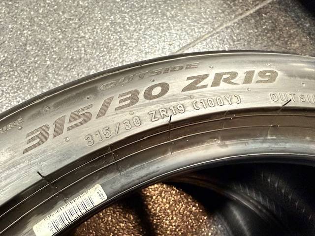 S650 Mustang Pirelli Trofeo RS Tires! 305/30 ZR19 and 315/30 ZR19, 2k Miles! IMG_1591