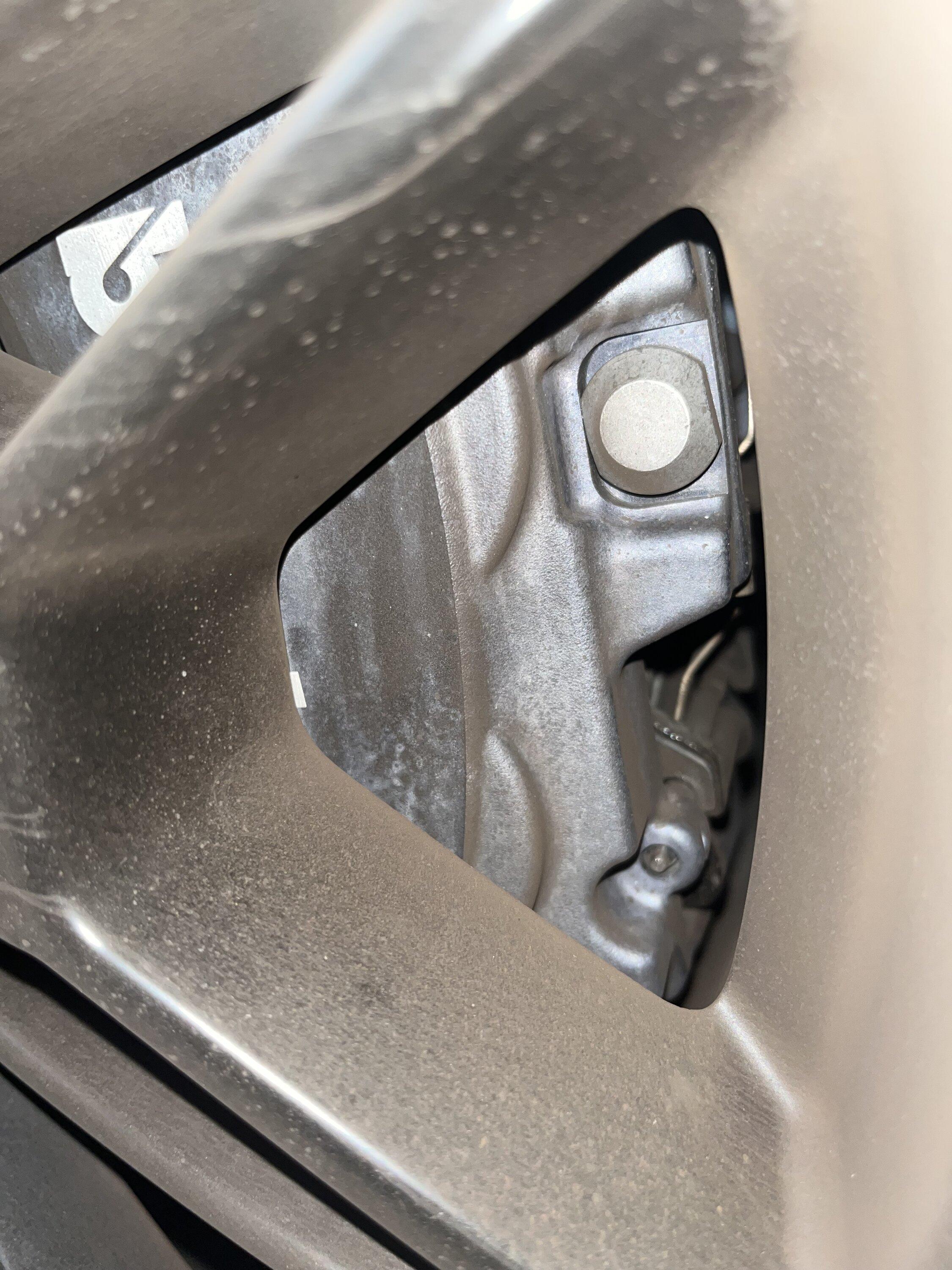 S650 Mustang Brake caliper finish issue IMG_1669