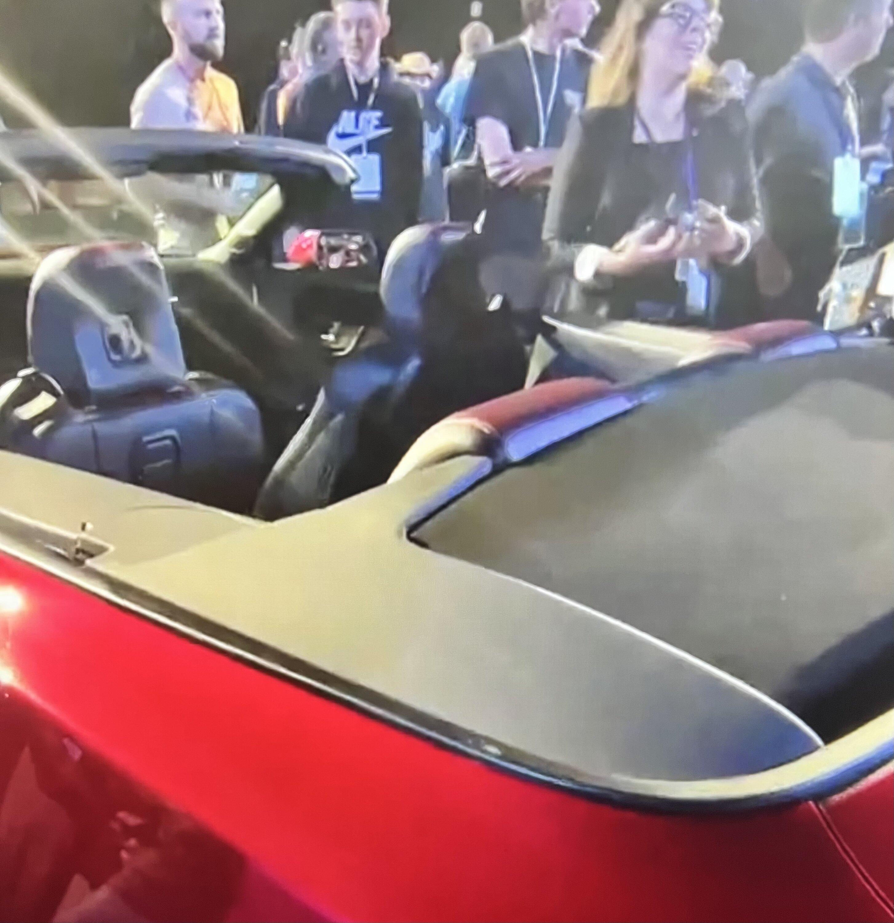 S650 Mustang Convertible Boot Side Plastic Cover Panels IMG_1742