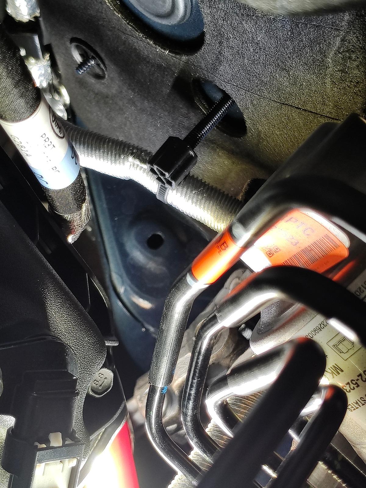 S650 Mustang Recall 24S36 - Leaking Hydraulic Clutch Pressure Line IMG_20240607_074919601
