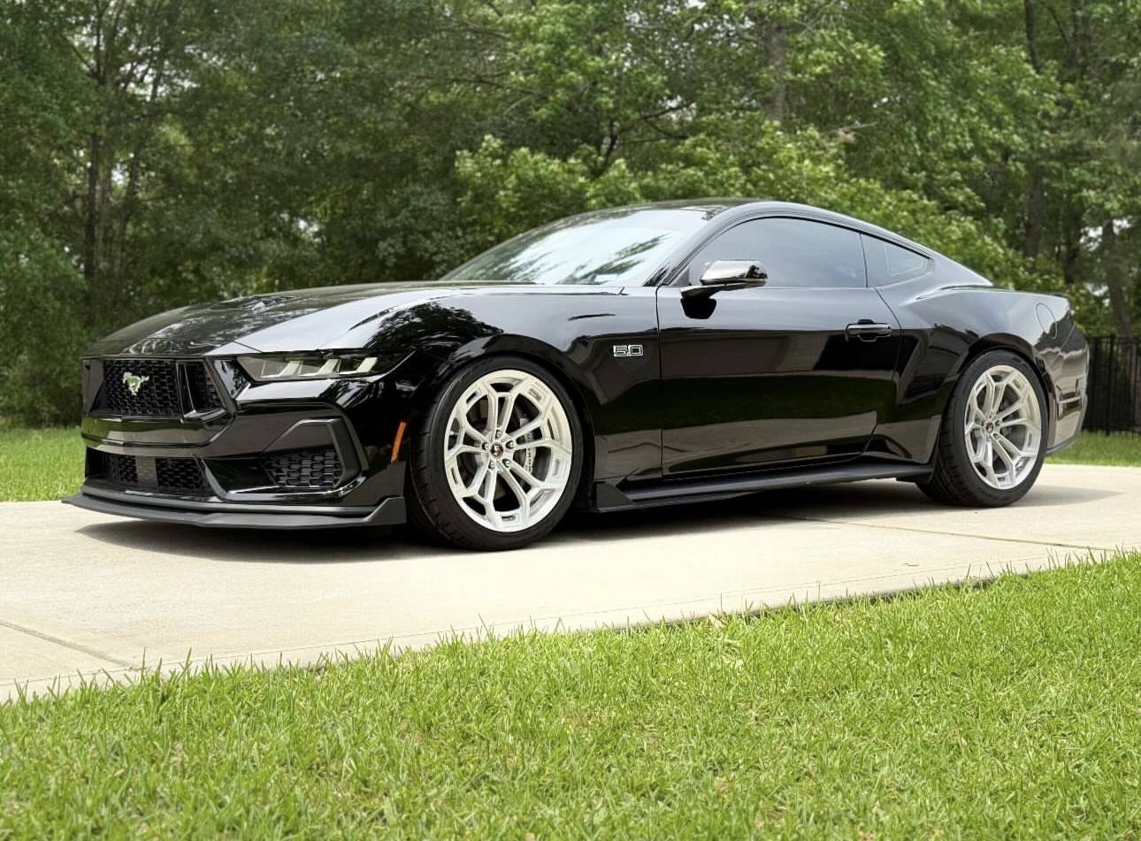 S650 Mustang Official S650 Dark Horse Aftermarket Wheel/Tire Thread! IMG_2127