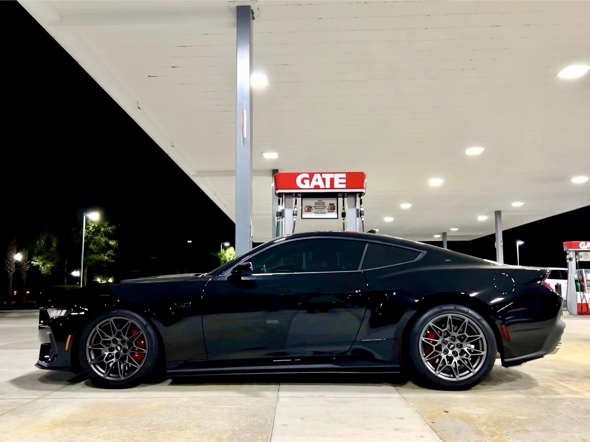 S650 Mustang 2024 Performance Package Wheels/Tires/TPMS Carbonized Gray 1404 Miles IMG_2422