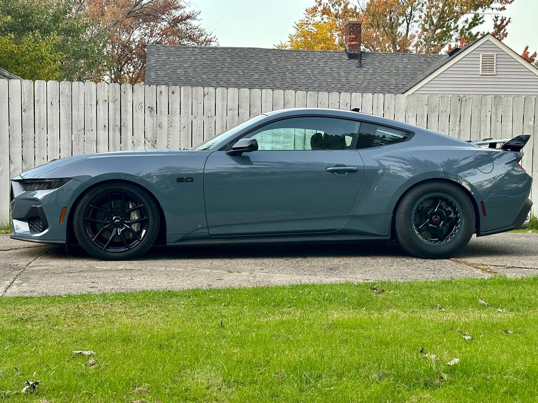 S650 Mustang Vapor blue bead locks IMG_2654