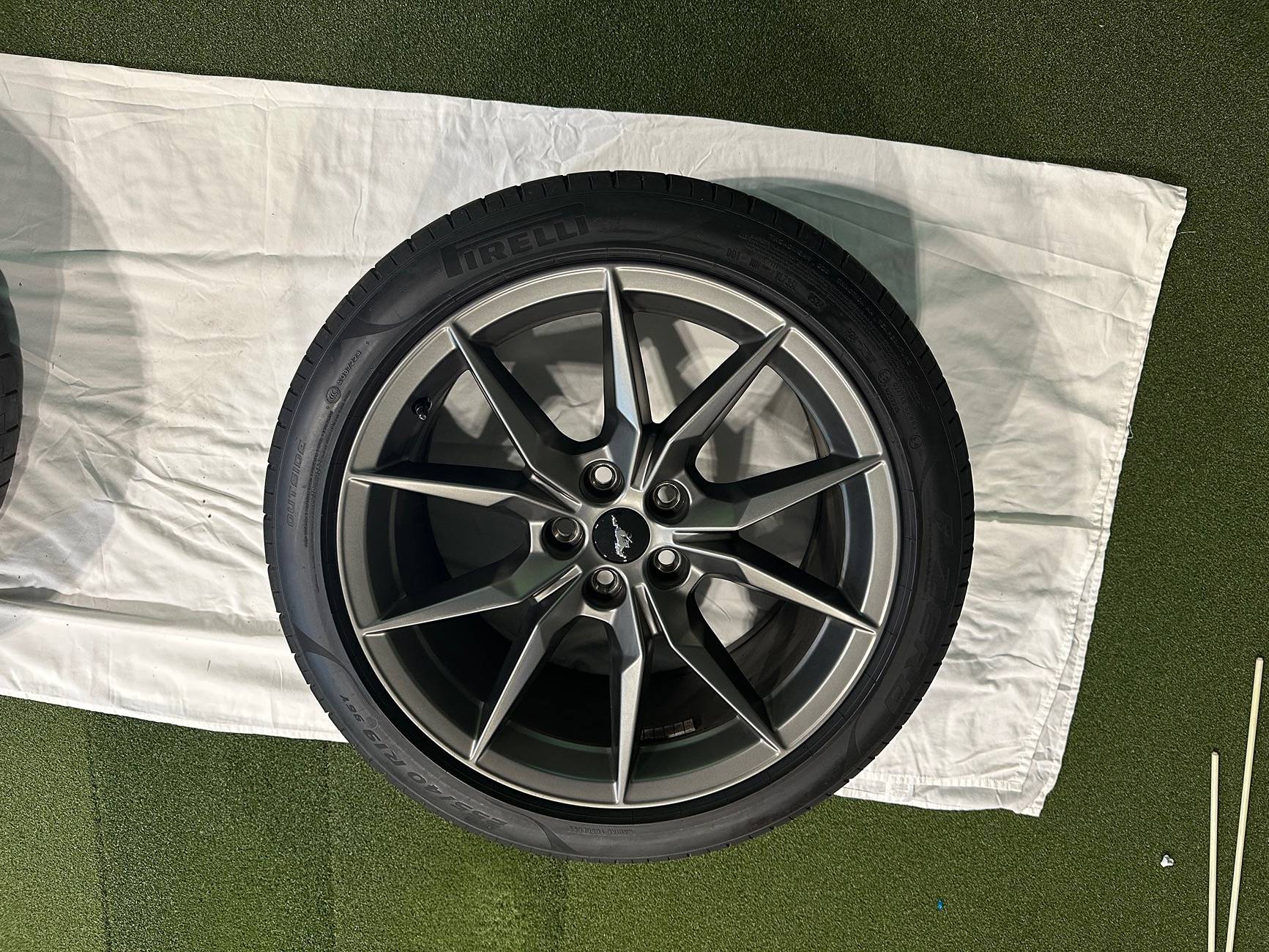 S650 Mustang 2024 Dark Horse wheels and tires IMG_3212