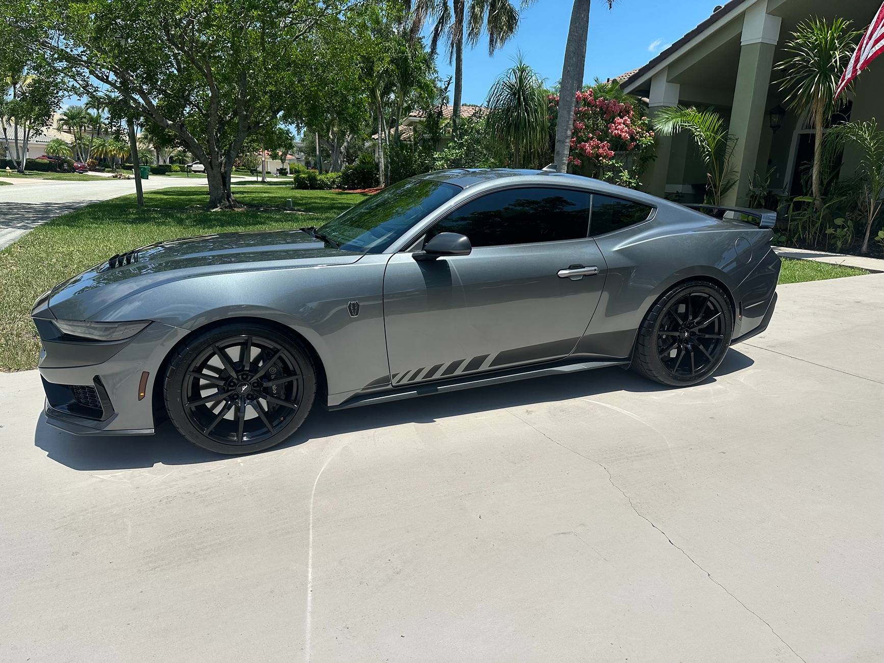 S650 Mustang RTR style side graphics alternative? IMG_3263