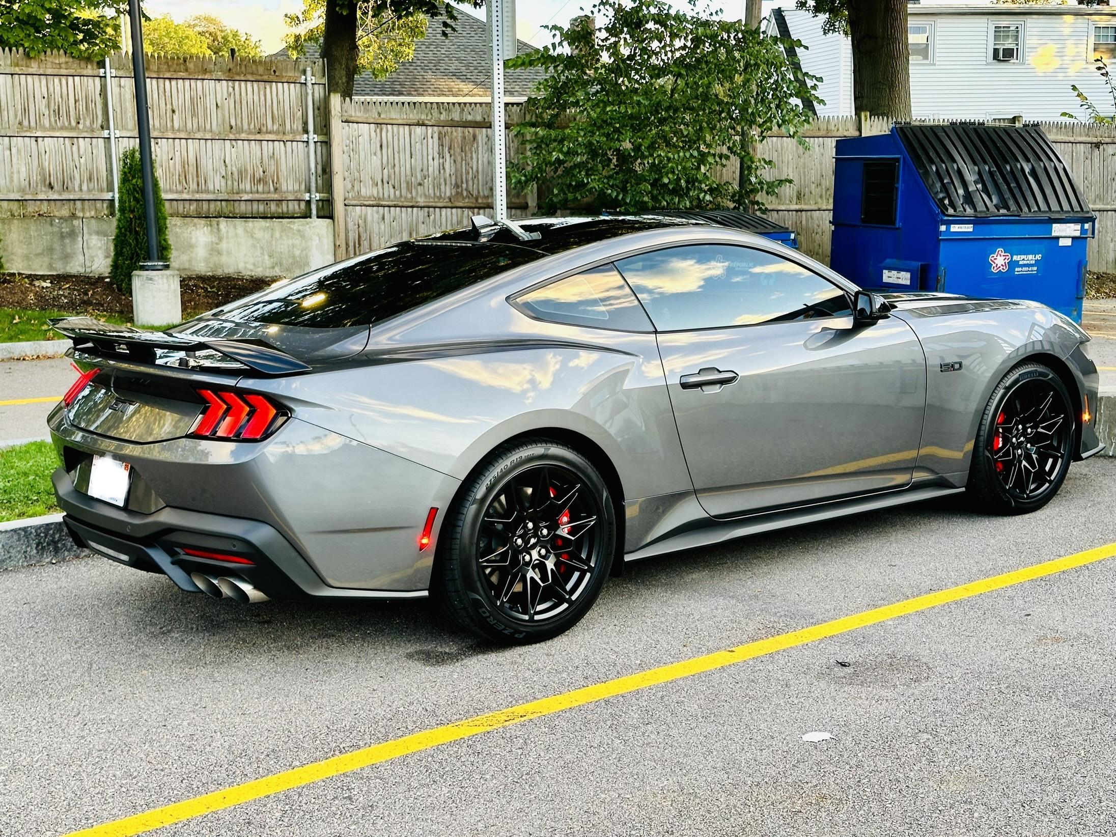 S650 Mustang Official CARBONIZED GRAY Mustang S650 Thread IMG_3311