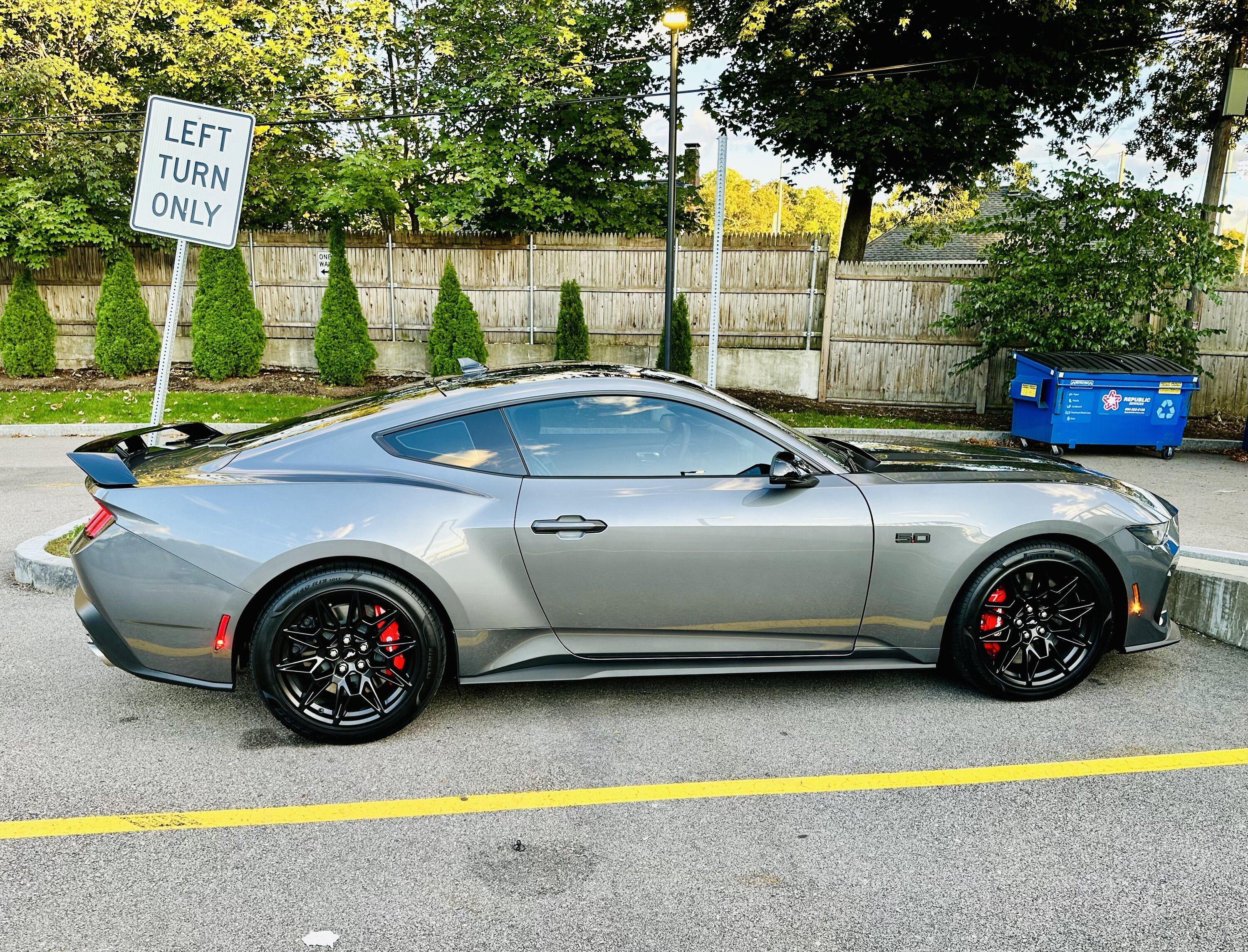 S650 Mustang Official CARBONIZED GRAY Mustang S650 Thread IMG_3314