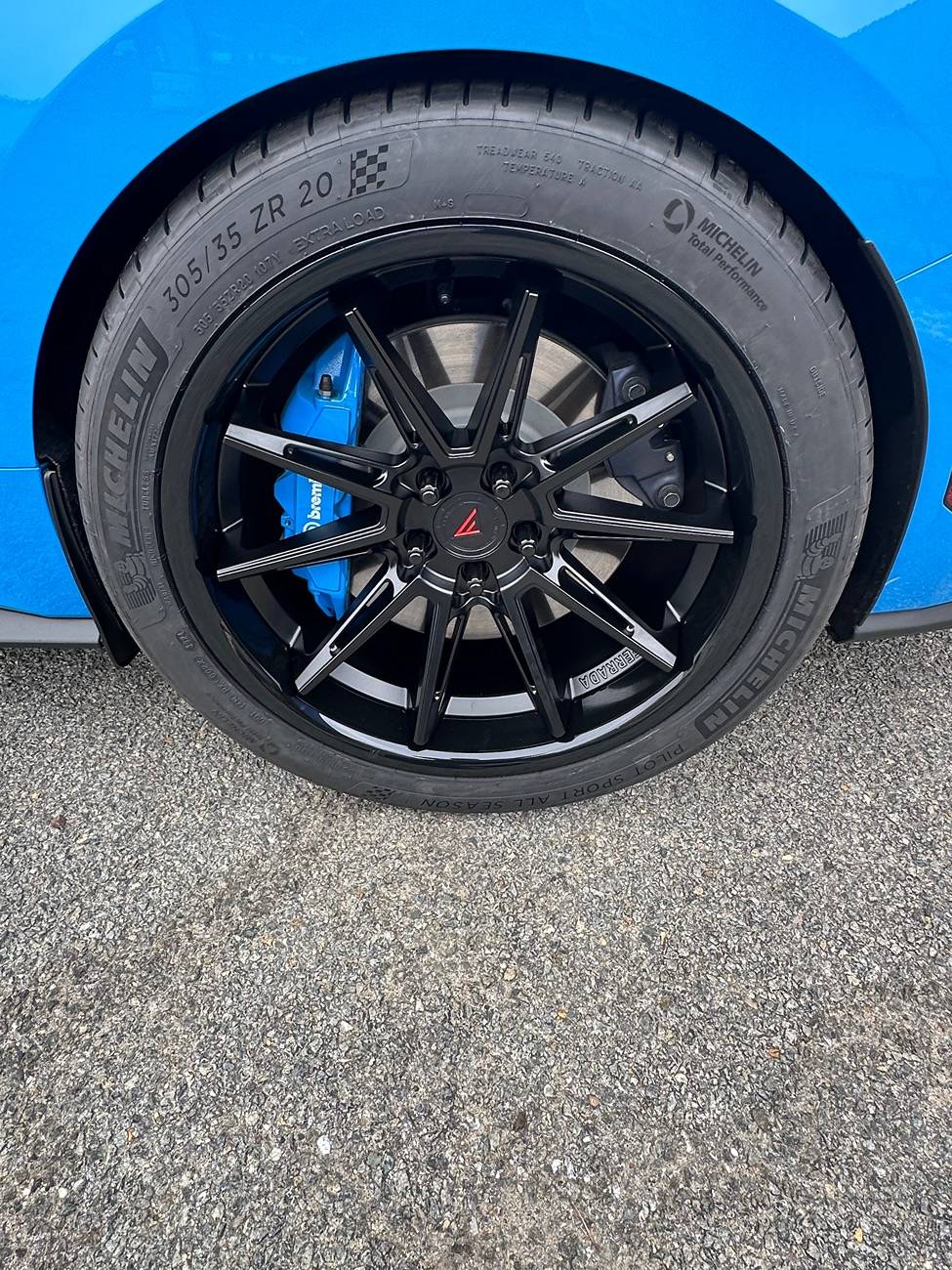 S650 Mustang New wheels & tires just installed 2025 DArk Horse Pemium with HP IMG_3403