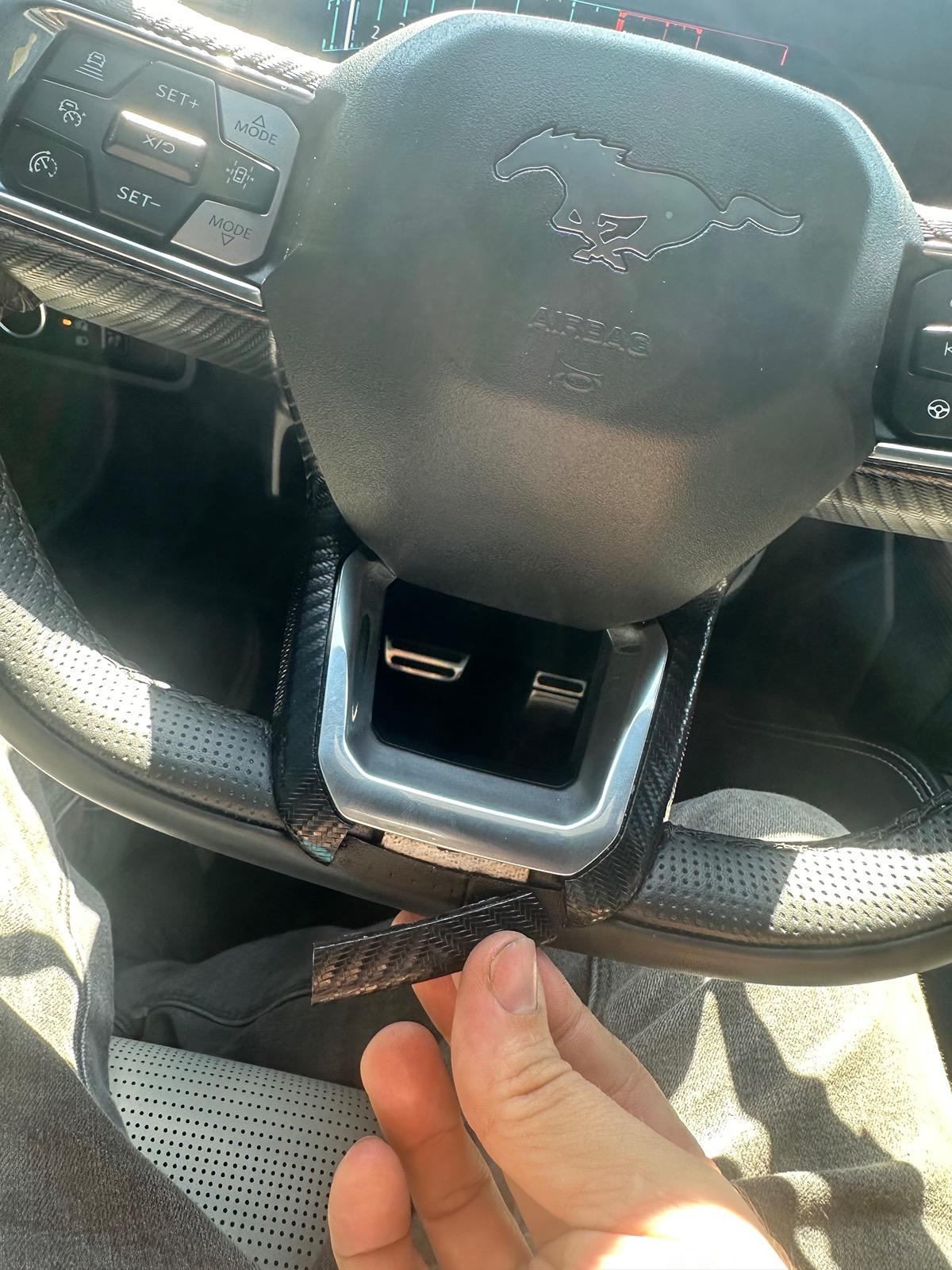 S650 Mustang Steering wheel plastic cracking IMG_3562