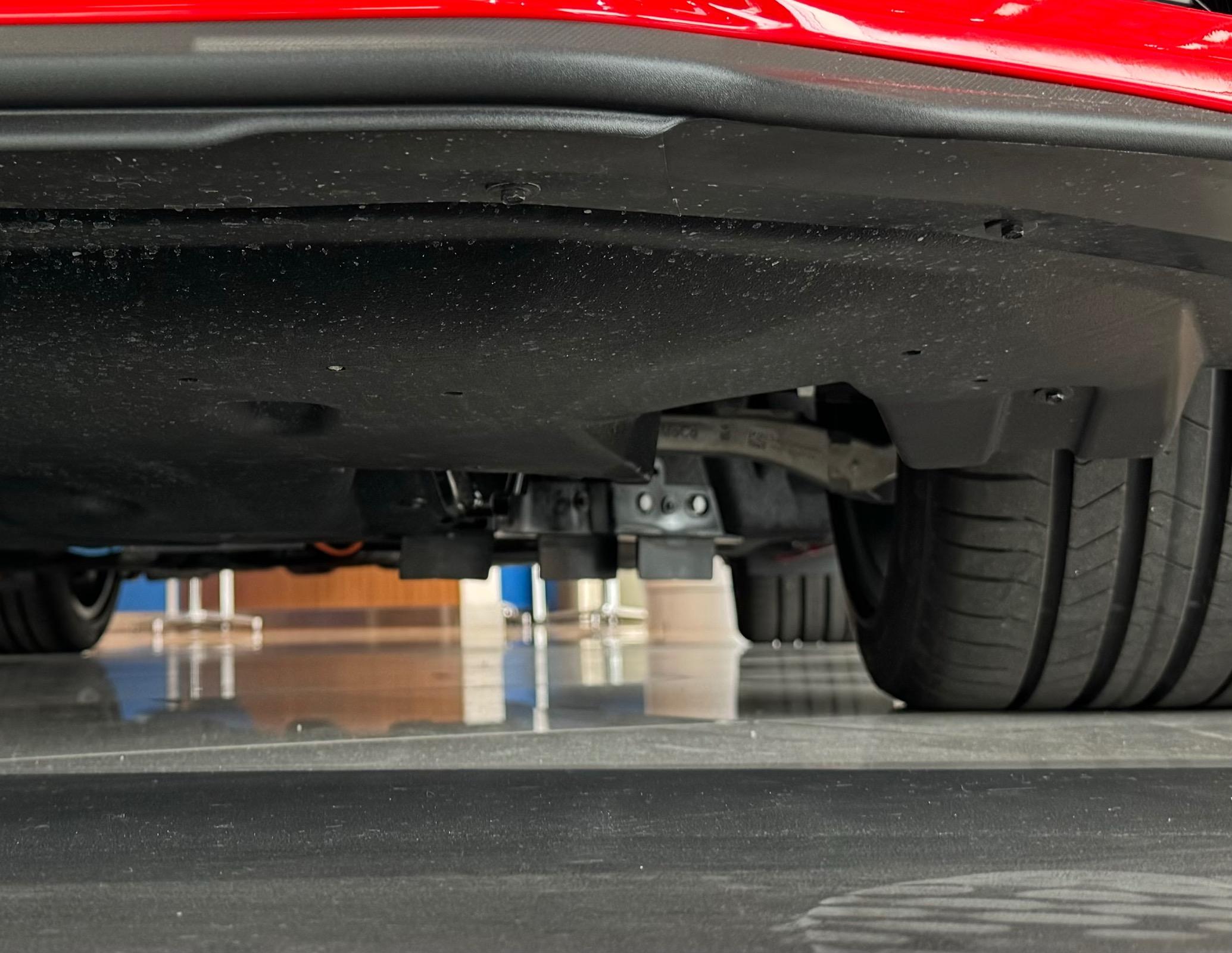 S650 Mustang Front Flaps by wheels. IMG_3808