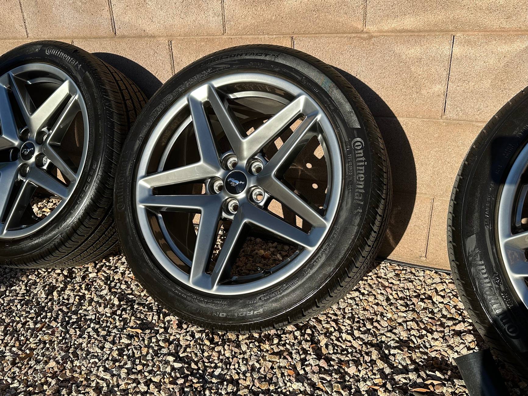 S650 Mustang 2024 Ford Mustang OEM Premium 19" Rims and Tires IMG_4124