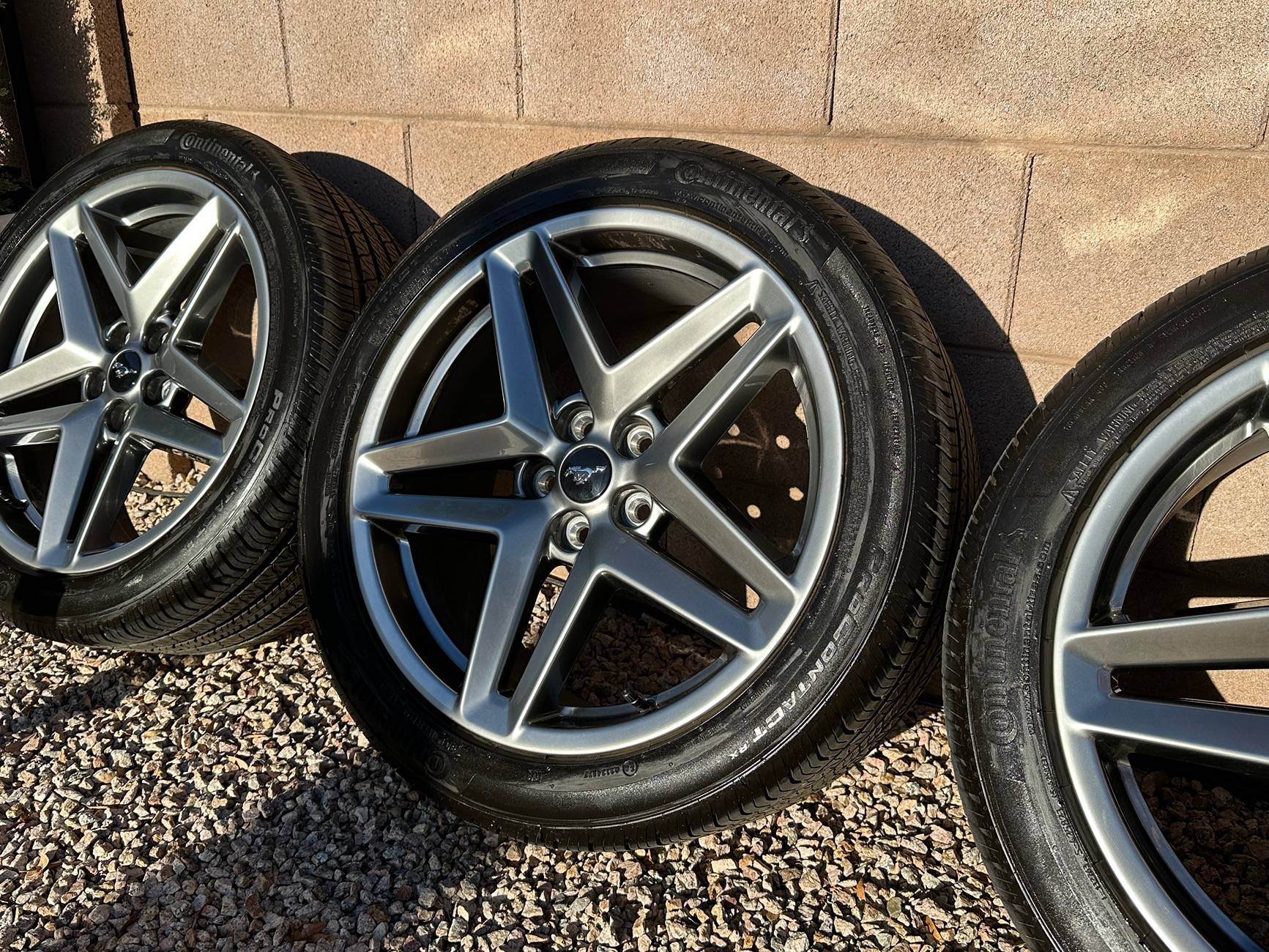 S650 Mustang 2024 Ford Mustang OEM Premium 19" Rims and Tires IMG_4125
