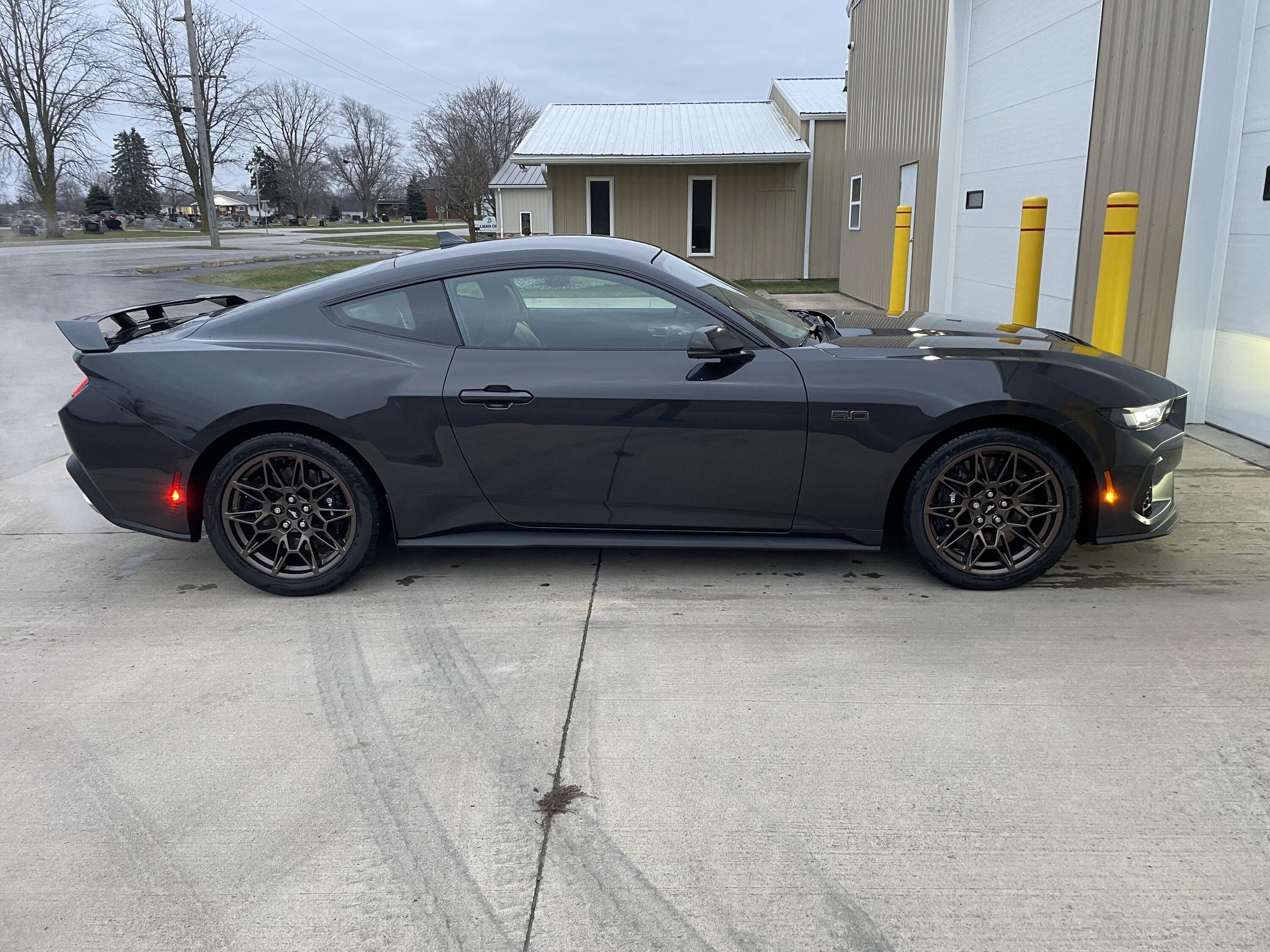 S650 Mustang Looking for Aftermarket dark bronze wheels. IMG_4272
