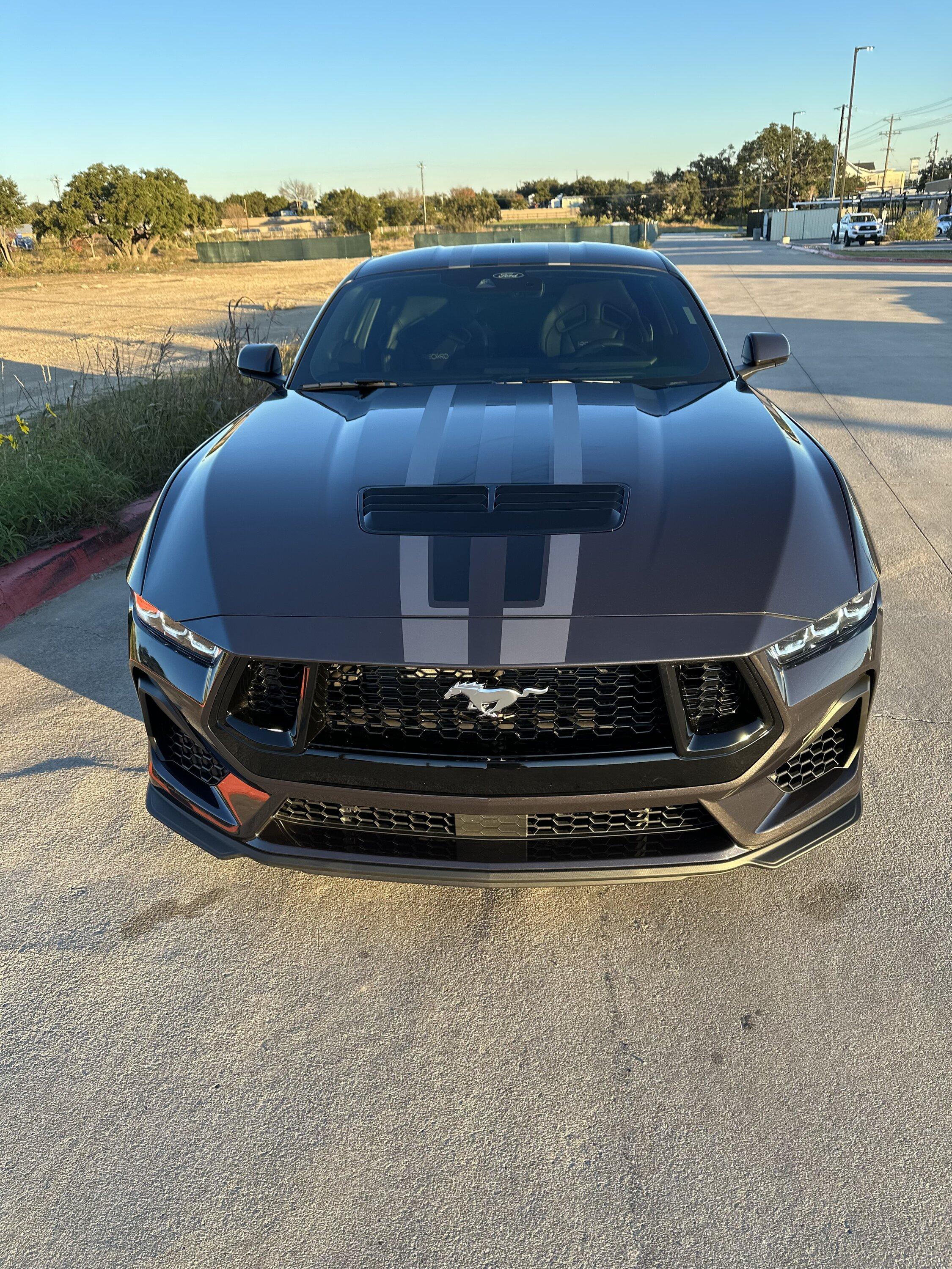 S650 Mustang Photo request: Dark Matter Gray with black stripes? IMG_4656